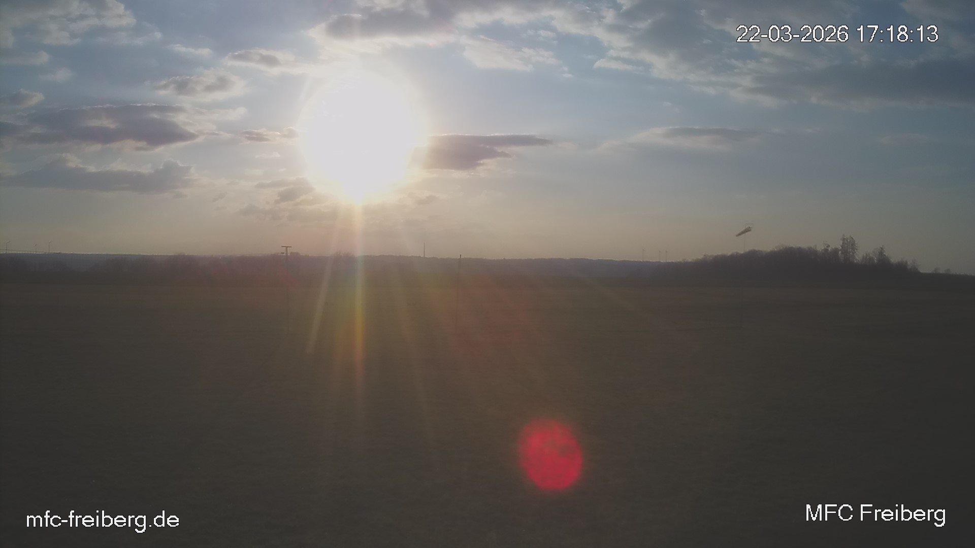 MFC Freiberg Flugplatz Webcam mfc-freiberg-flugplatz-webcam-2026-03-22-17-21.jpg Webcam vom Flugplatz Weissenborn Modellflugsportverein Freiberg
