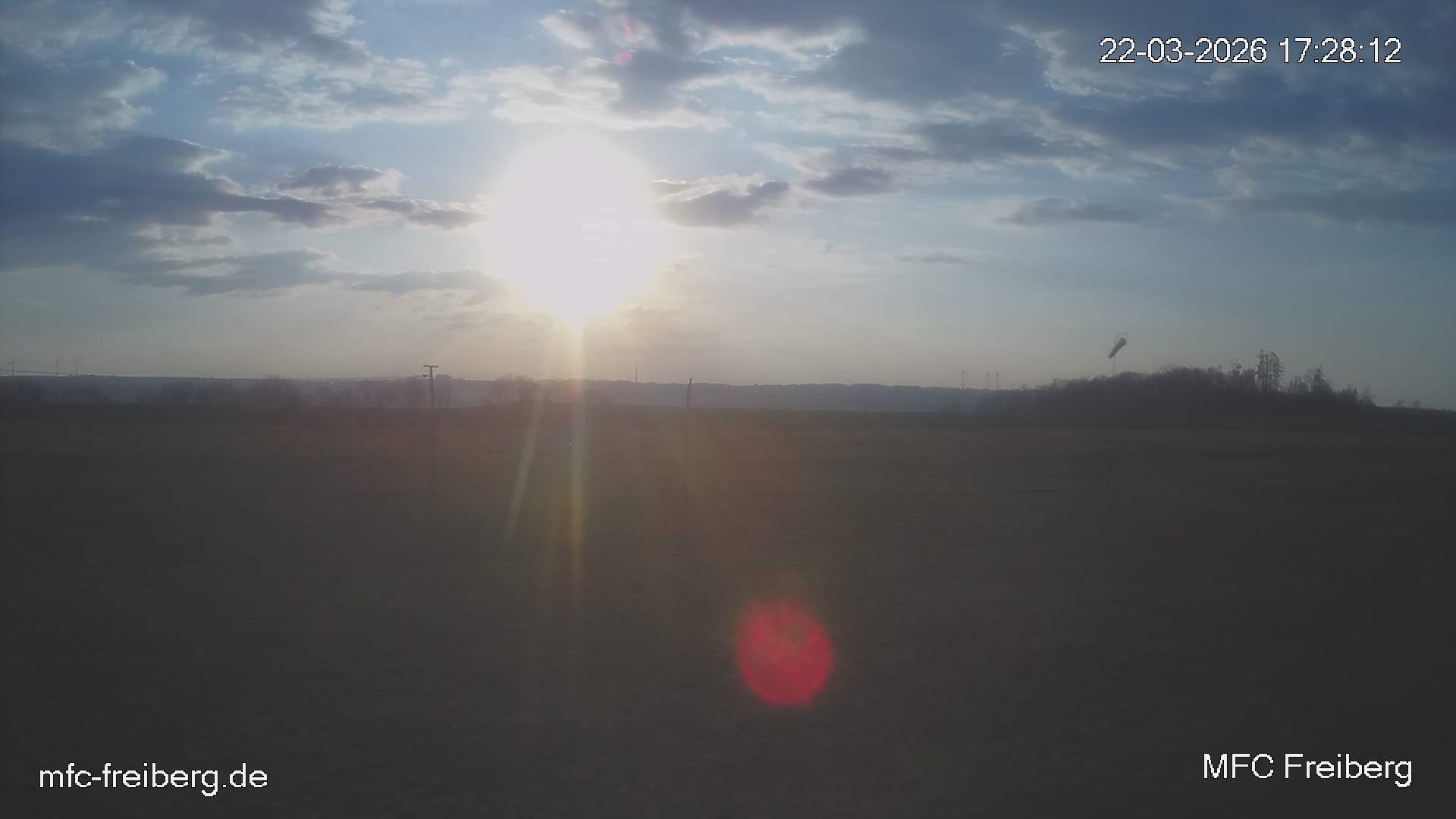 MFC Freiberg Flugplatz Webcam mfc-freiberg-flugplatz-webcam-2026-03-22-17-30.jpg Webcam vom Flugplatz Weissenborn Modellflugsportverein Freiberg