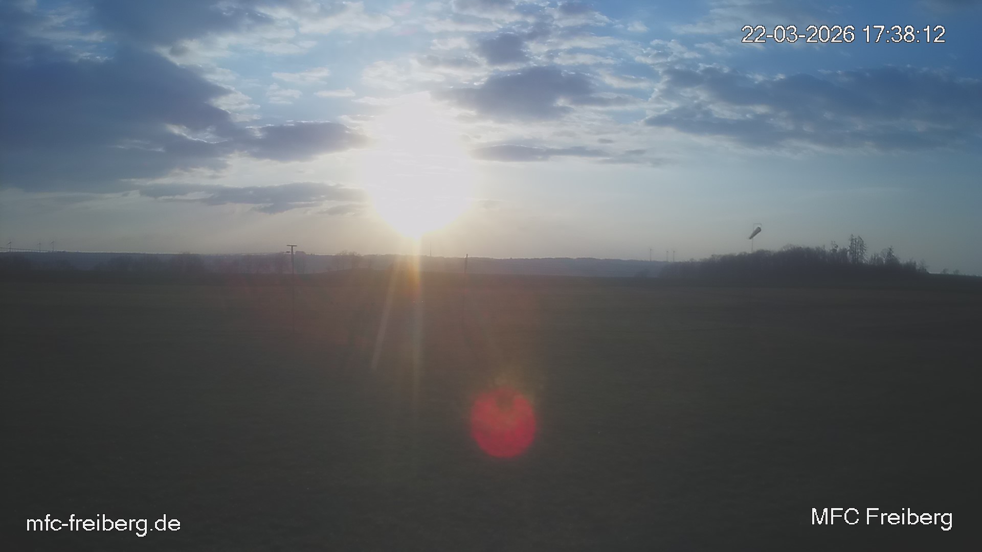 MFC Freiberg Flugplatz Webcam mfc-freiberg-flugplatz-webcam-2026-03-22-17-39.jpg Webcam vom Flugplatz Weissenborn Modellflugsportverein Freiberg
