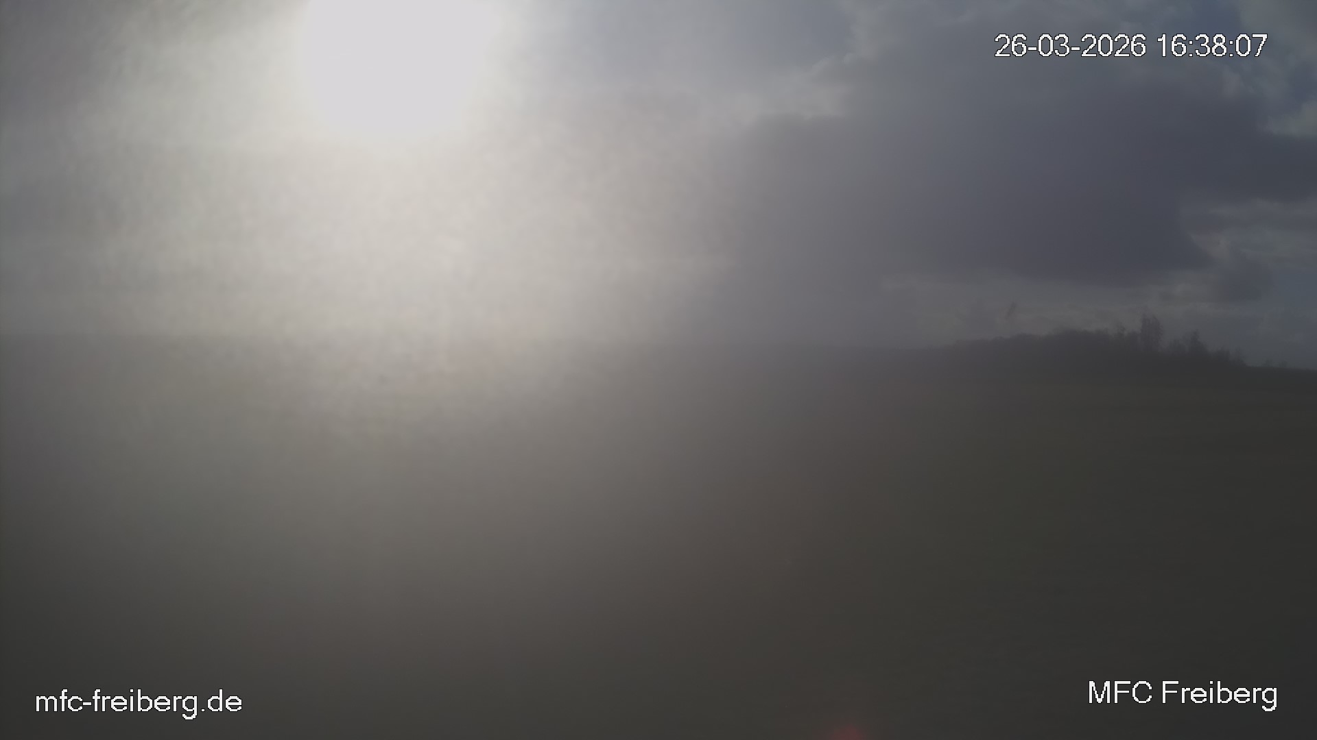 MFC Freiberg Flugplatz Webcam mfc-freiberg-flugplatz-webcam-2026-03-26-16-39.jpg Webcam vom Flugplatz Weissenborn Modellflugsportverein Freiberg