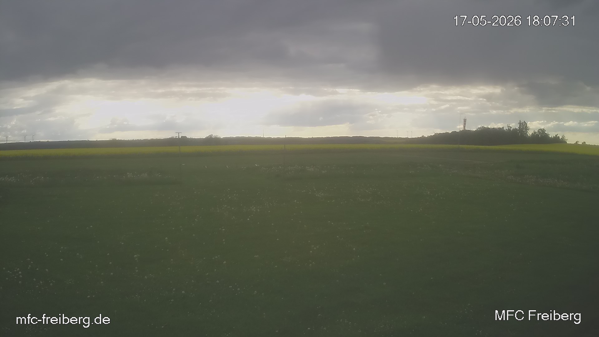 MFC Freiberg Flugplatz Webcam mfc-freiberg-flugplatz-webcam-2026-05-17-18-09.jpg Webcam vom Flugplatz Weissenborn Modellflugsportverein Freiberg