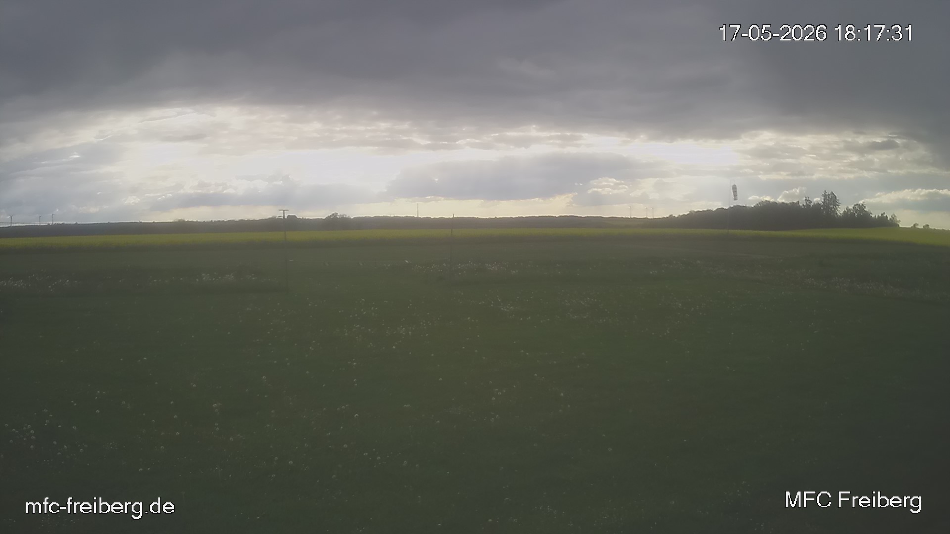 MFC Freiberg Flugplatz Webcam mfc-freiberg-flugplatz-webcam-2026-05-17-18-18.jpg Webcam vom Flugplatz Weissenborn Modellflugsportverein Freiberg
