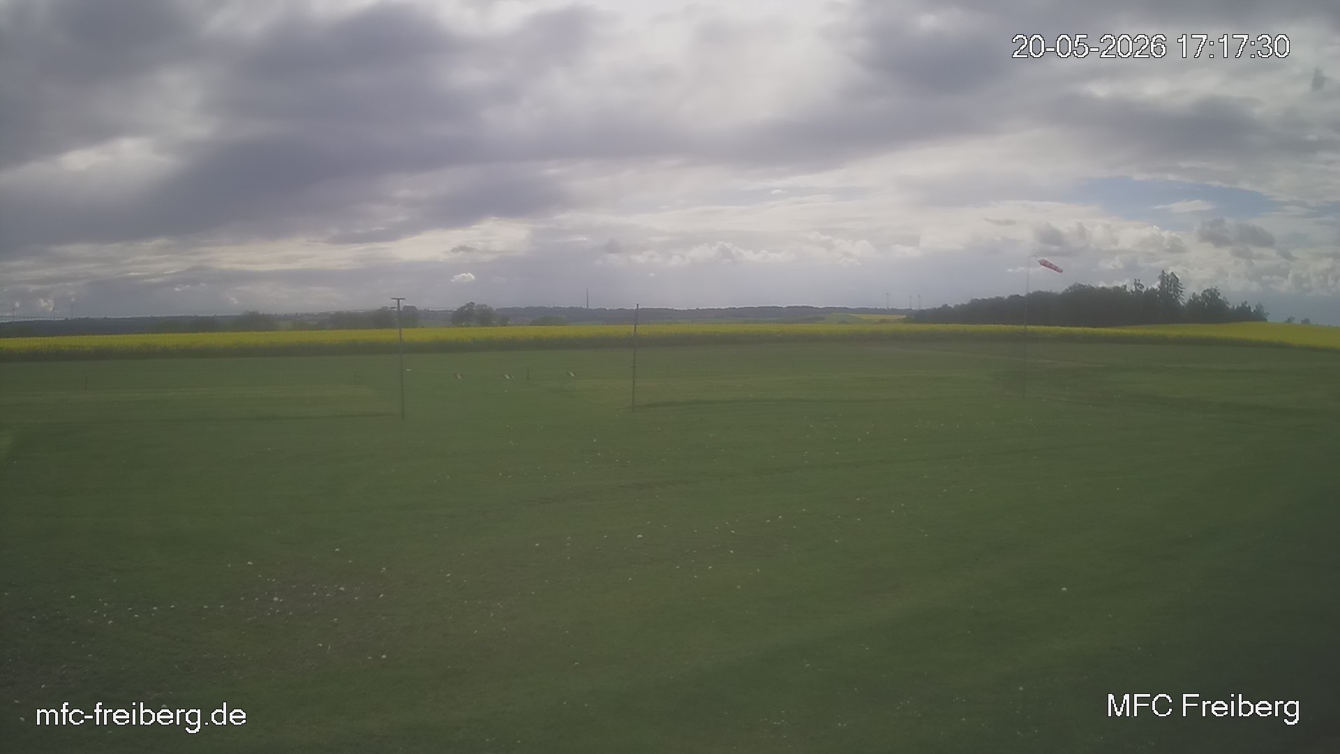 MFC Freiberg Flugplatz Webcam mfc-freiberg-flugplatz-webcam-2026-05-20-17-18.jpg Webcam vom Flugplatz Weissenborn Modellflugsportverein Freiberg
