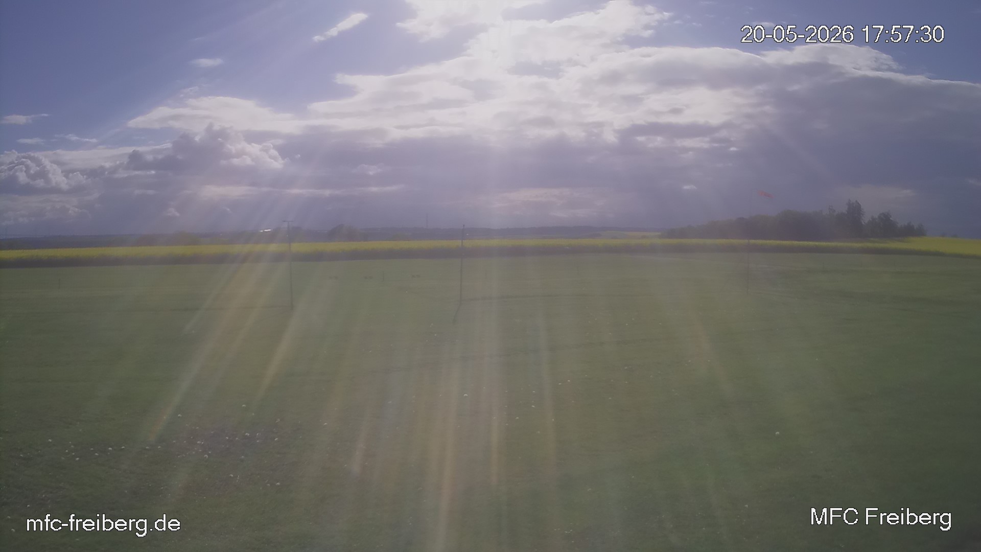 MFC Freiberg Flugplatz Webcam mfc-freiberg-flugplatz-webcam-2026-05-20-18-00.jpg Webcam vom Flugplatz Weissenborn Modellflugsportverein Freiberg