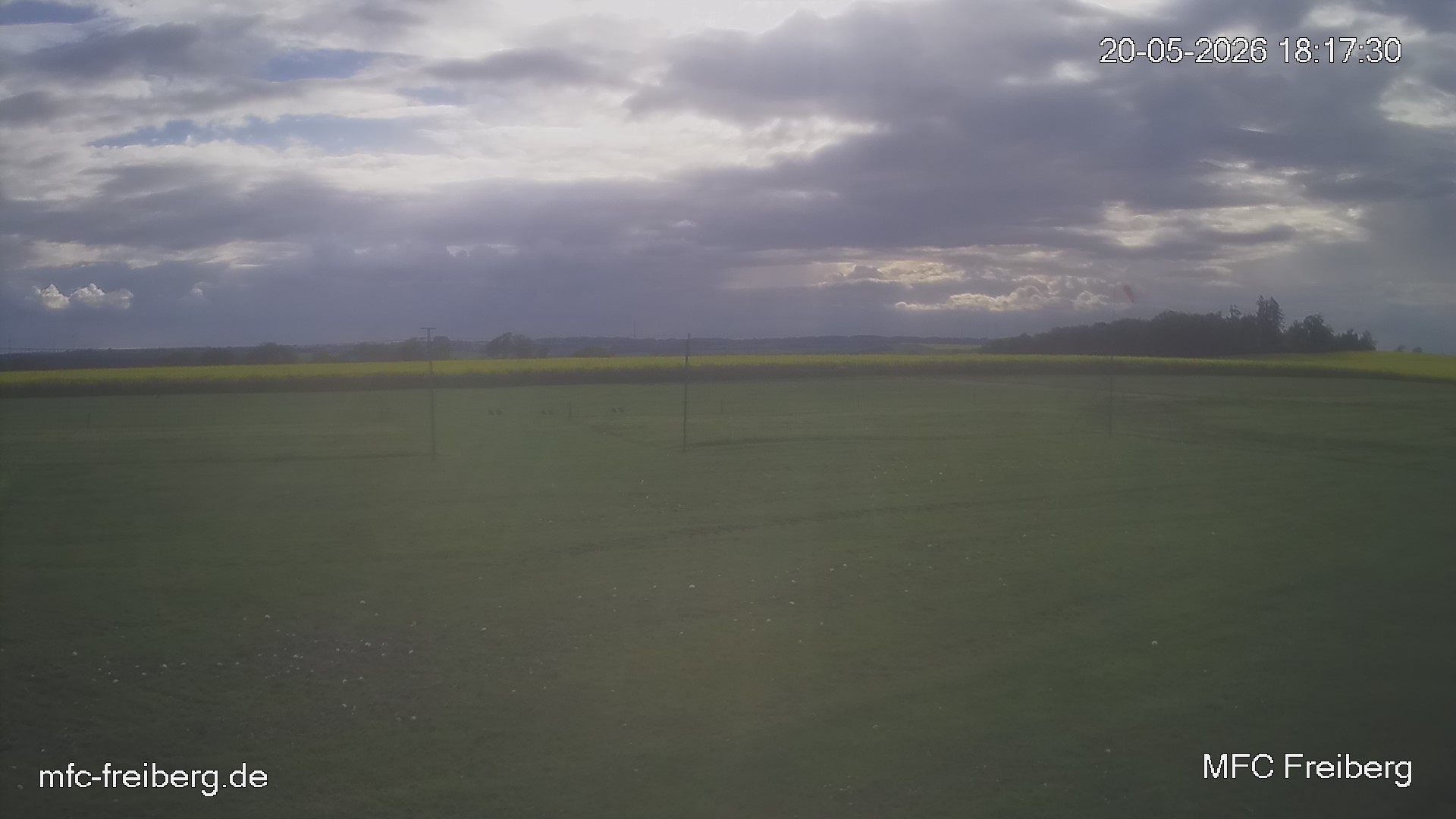 MFC Freiberg Flugplatz Webcam mfc-freiberg-flugplatz-webcam-2026-05-20-18-18.jpg Webcam vom Flugplatz Weissenborn Modellflugsportverein Freiberg