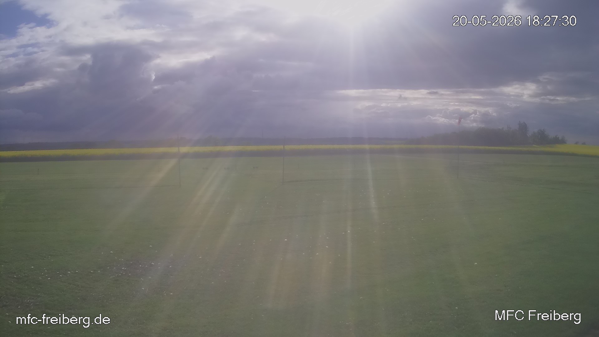 MFC Freiberg Flugplatz Webcam mfc-freiberg-flugplatz-webcam-2026-05-20-18-30.jpg Webcam vom Flugplatz Weissenborn Modellflugsportverein Freiberg