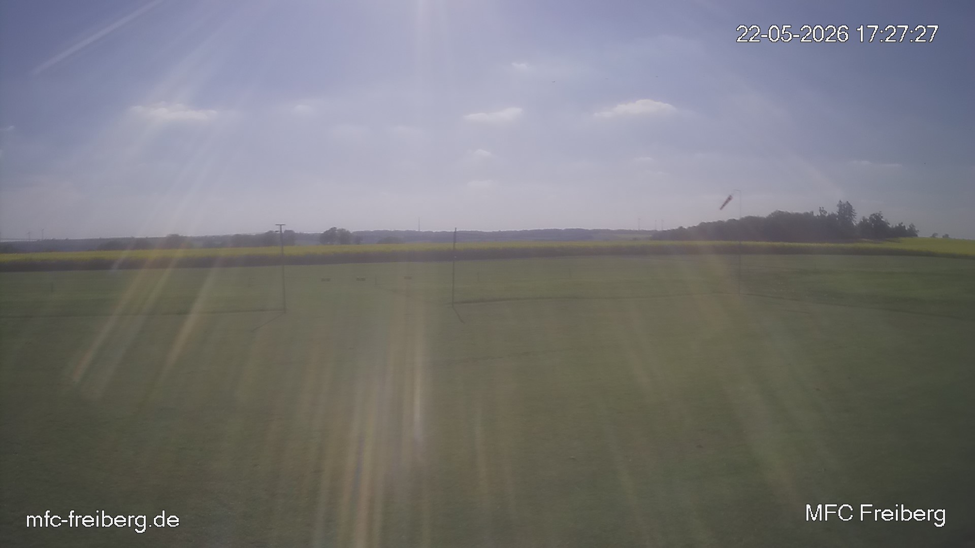 MFC Freiberg Flugplatz Webcam mfc-freiberg-flugplatz-webcam-2026-05-22-17-30.jpg Webcam vom Flugplatz Weissenborn Modellflugsportverein Freiberg