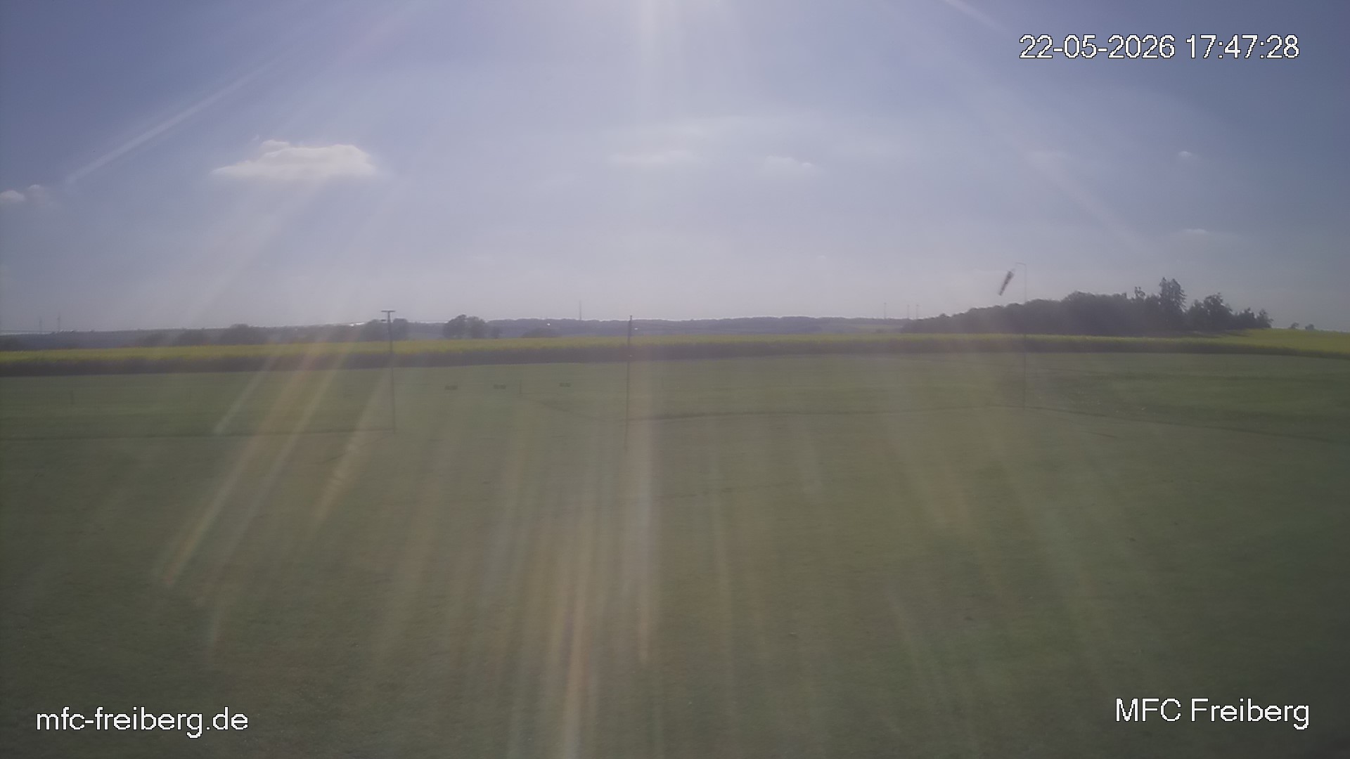 MFC Freiberg Flugplatz Webcam mfc-freiberg-flugplatz-webcam-2026-05-22-17-48.jpg Webcam vom Flugplatz Weissenborn Modellflugsportverein Freiberg