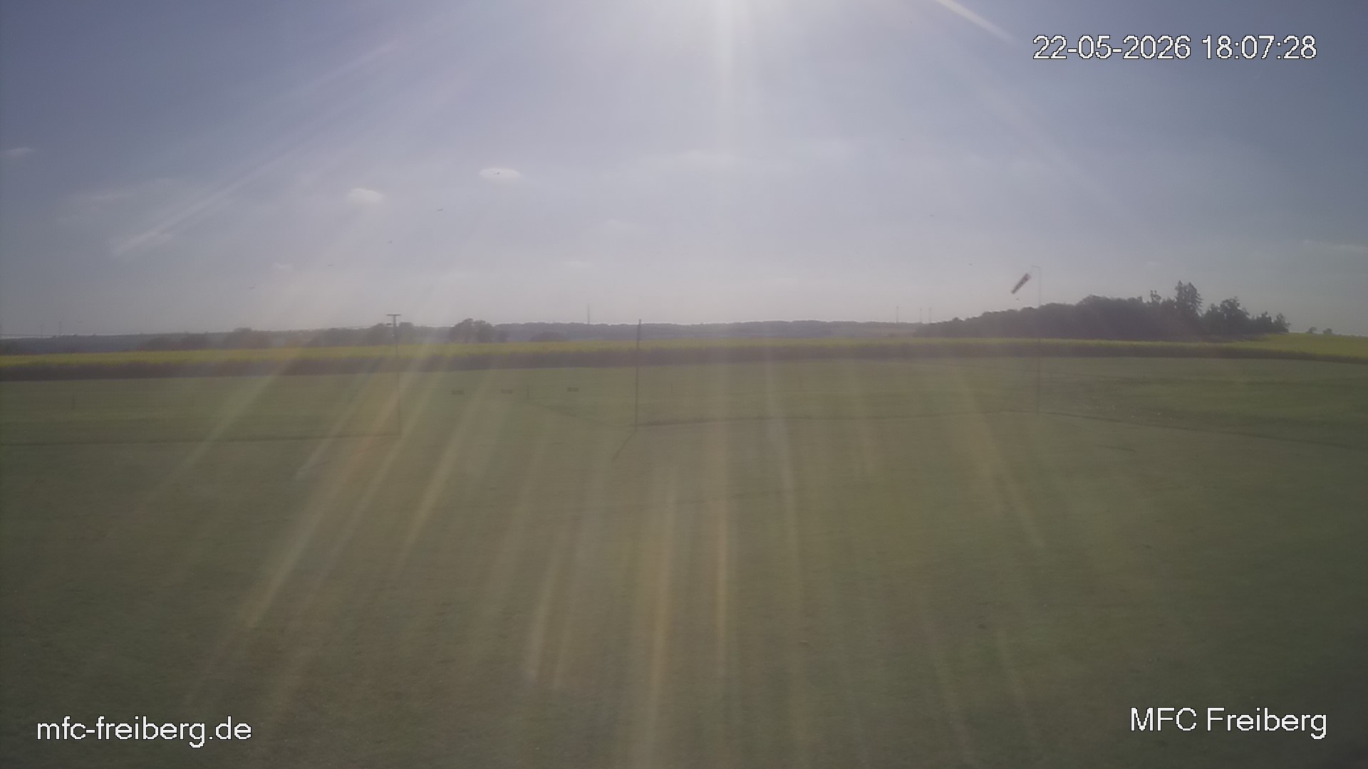MFC Freiberg Flugplatz Webcam mfc-freiberg-flugplatz-webcam-2026-05-22-18-09.jpg Webcam vom Flugplatz Weissenborn Modellflugsportverein Freiberg