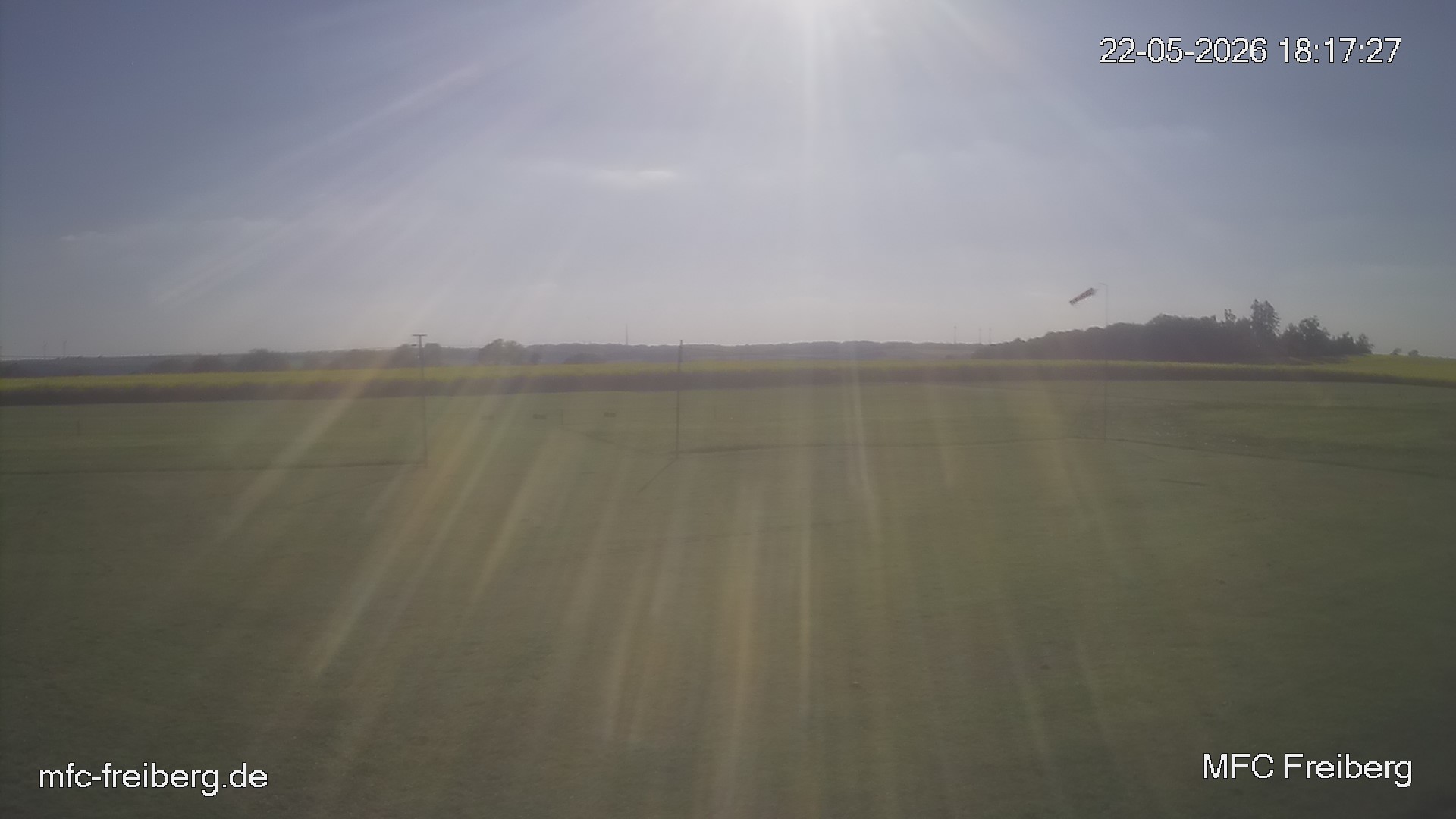 MFC Freiberg Flugplatz Webcam mfc-freiberg-flugplatz-webcam-2026-05-22-18-18.jpg Webcam vom Flugplatz Weissenborn Modellflugsportverein Freiberg