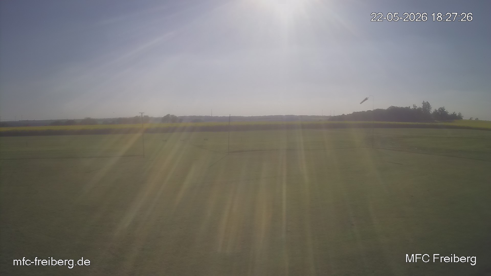 MFC Freiberg Flugplatz Webcam mfc-freiberg-flugplatz-webcam-2026-05-22-18-30.jpg Webcam vom Flugplatz Weissenborn Modellflugsportverein Freiberg