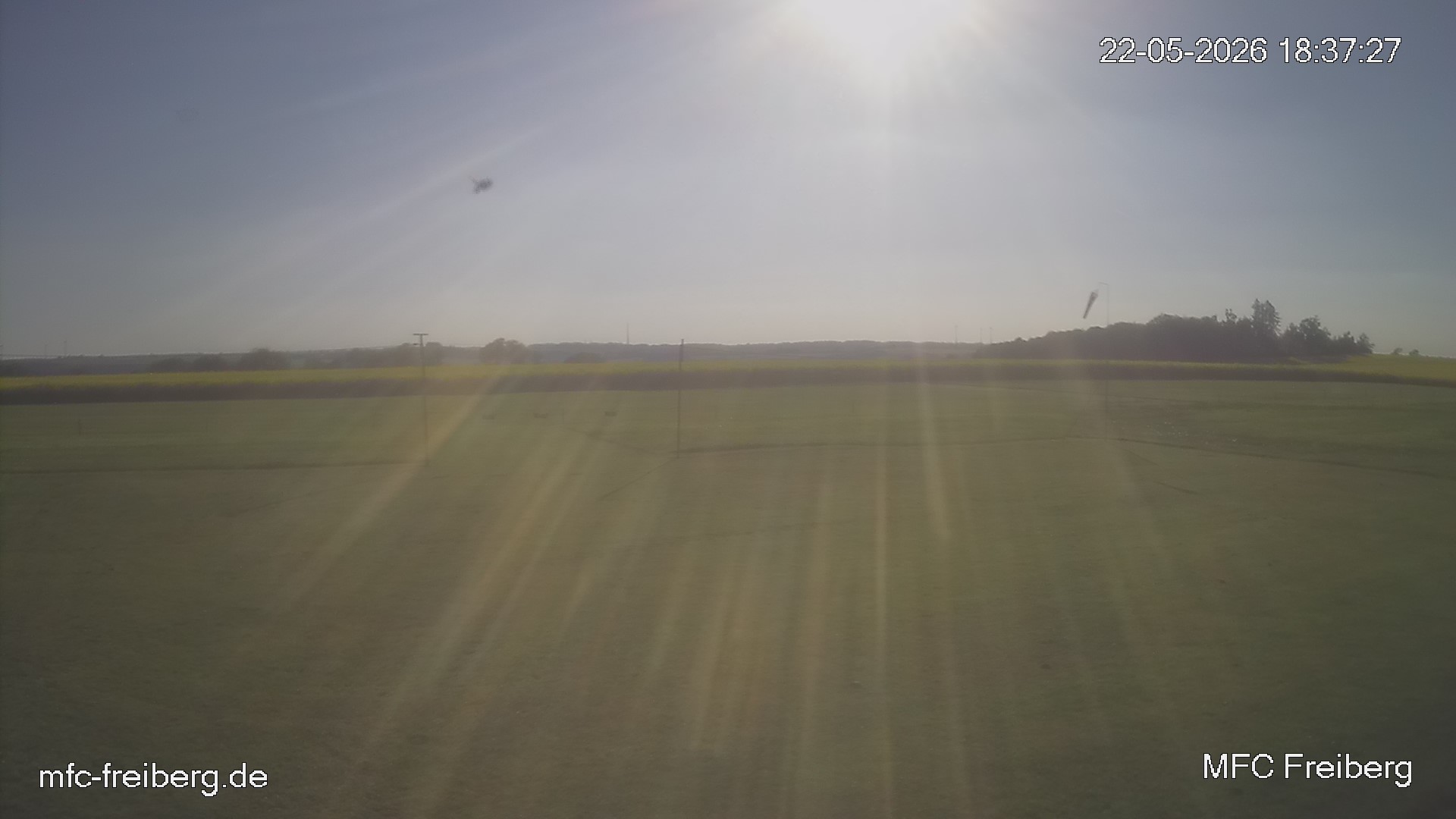 MFC Freiberg Flugplatz Webcam mfc-freiberg-flugplatz-webcam-2026-05-22-18-39.jpg Webcam vom Flugplatz Weissenborn Modellflugsportverein Freiberg