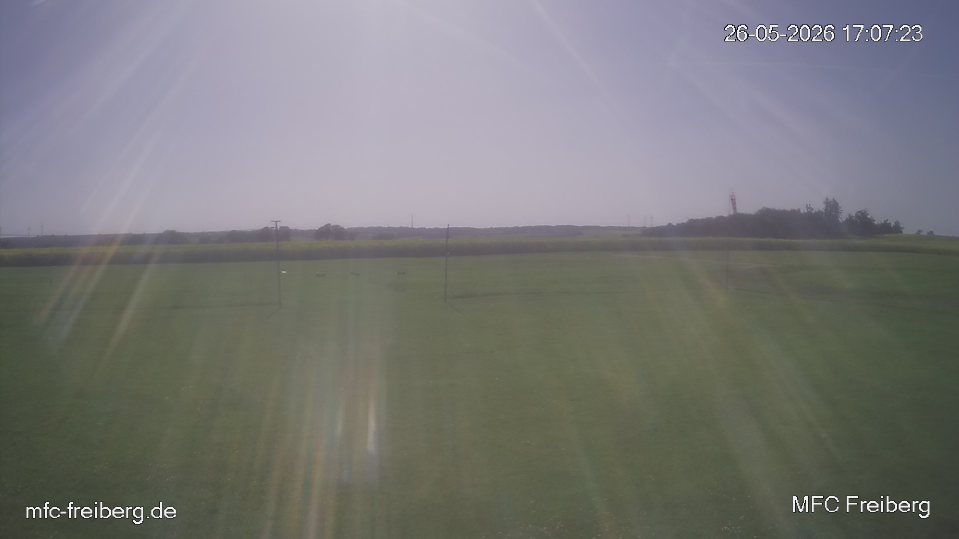 MFC Freiberg Flugplatz Webcam mfc-freiberg-flugplatz-webcam-2026-05-26-17-09.jpg Webcam vom Flugplatz Weissenborn Modellflugsportverein Freiberg