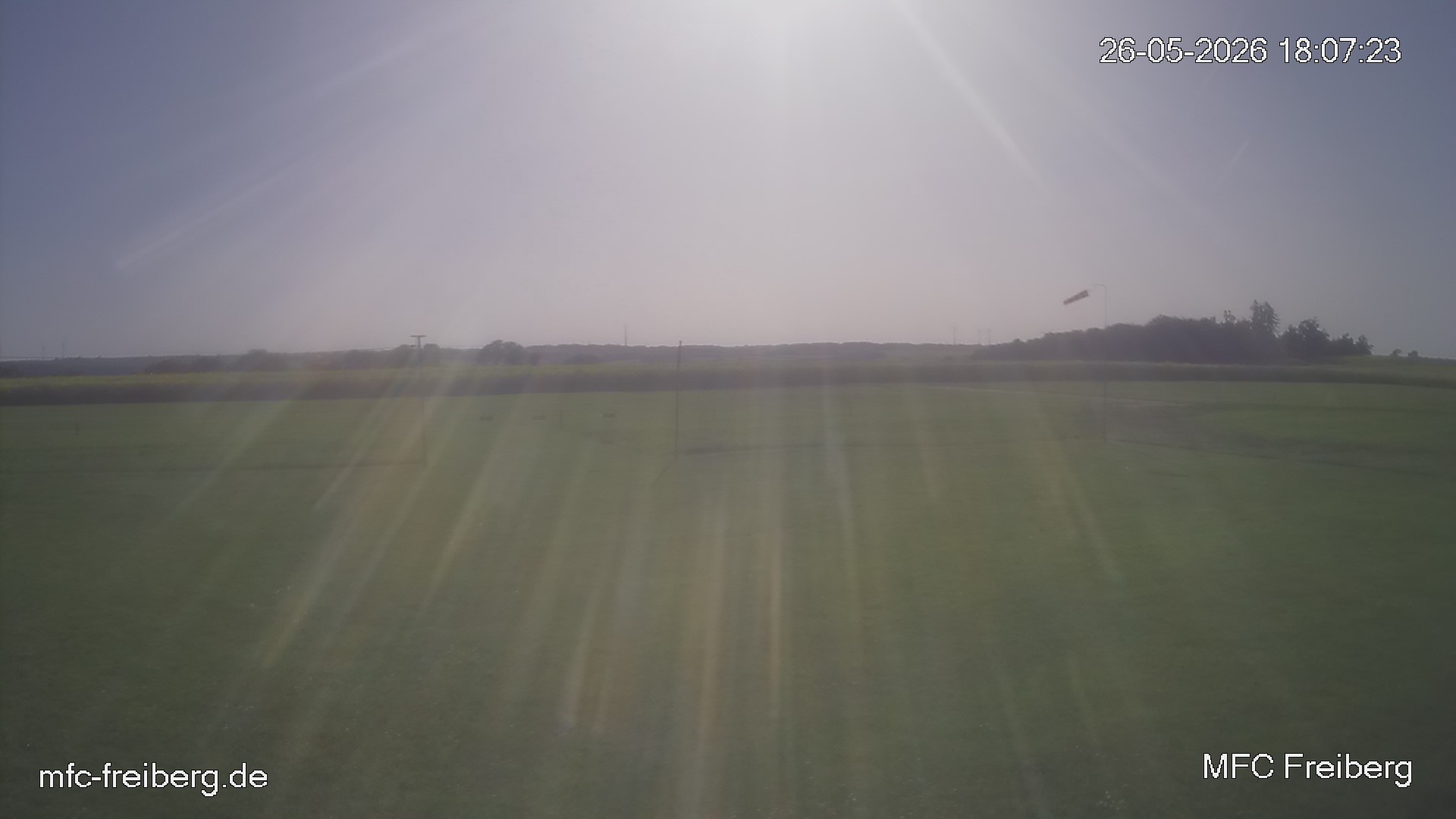 MFC Freiberg Flugplatz Webcam mfc-freiberg-flugplatz-webcam-2026-05-26-18-09.jpg Webcam vom Flugplatz Weissenborn Modellflugsportverein Freiberg