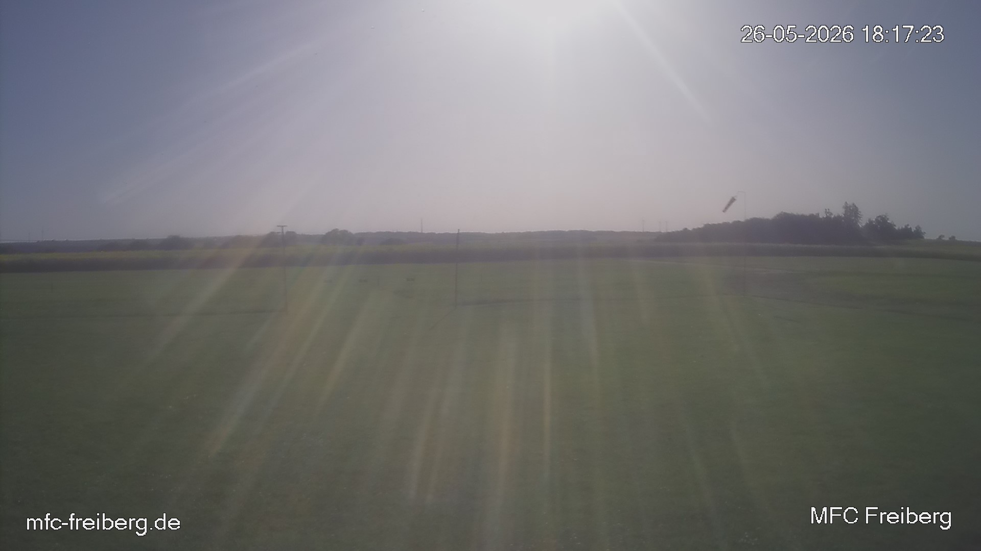 MFC Freiberg Flugplatz Webcam mfc-freiberg-flugplatz-webcam-2026-05-26-18-18.jpg Webcam vom Flugplatz Weissenborn Modellflugsportverein Freiberg