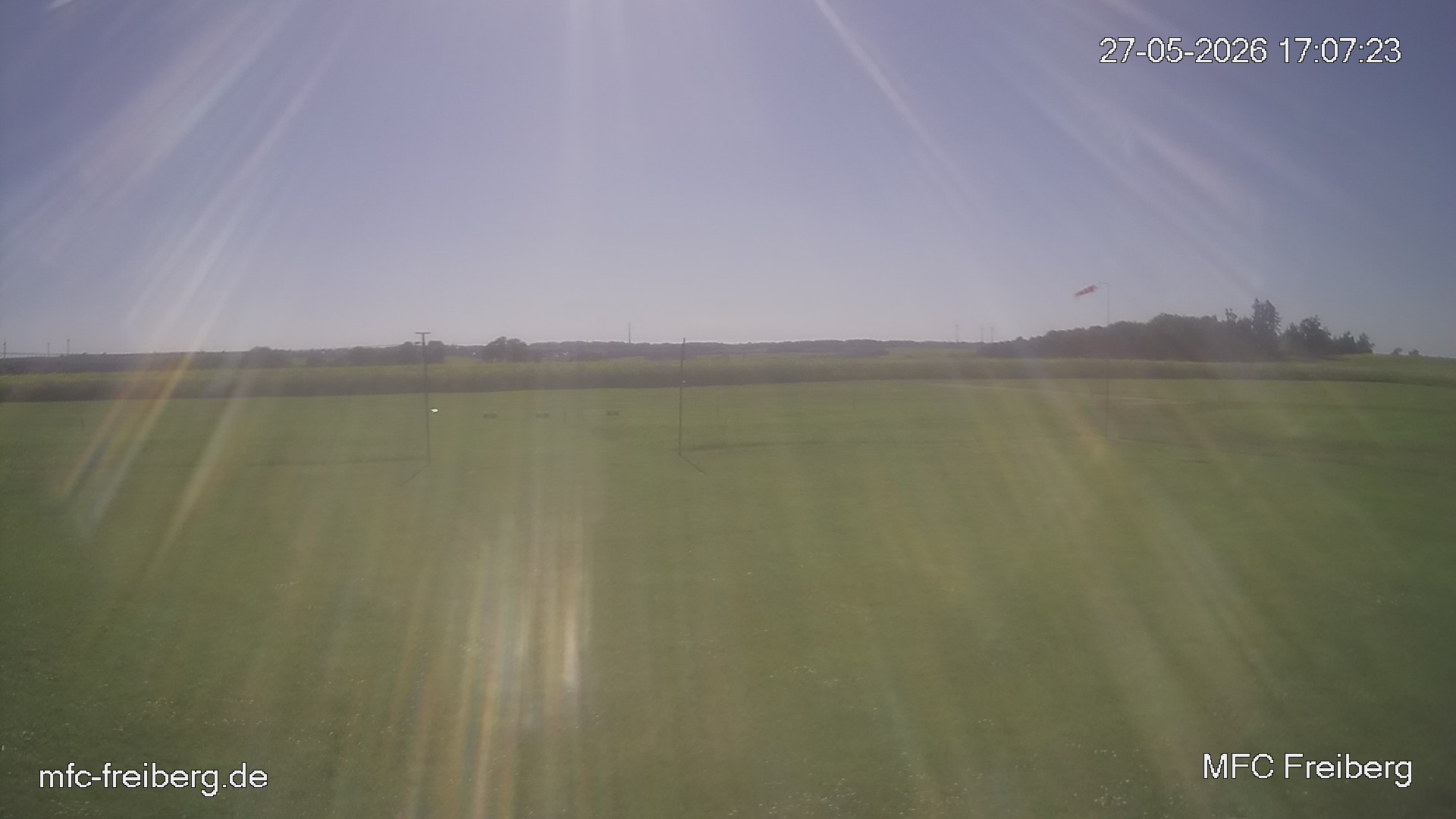 MFC Freiberg Flugplatz Webcam mfc-freiberg-flugplatz-webcam-2026-05-27-17-09.jpg Webcam vom Flugplatz Weissenborn Modellflugsportverein Freiberg