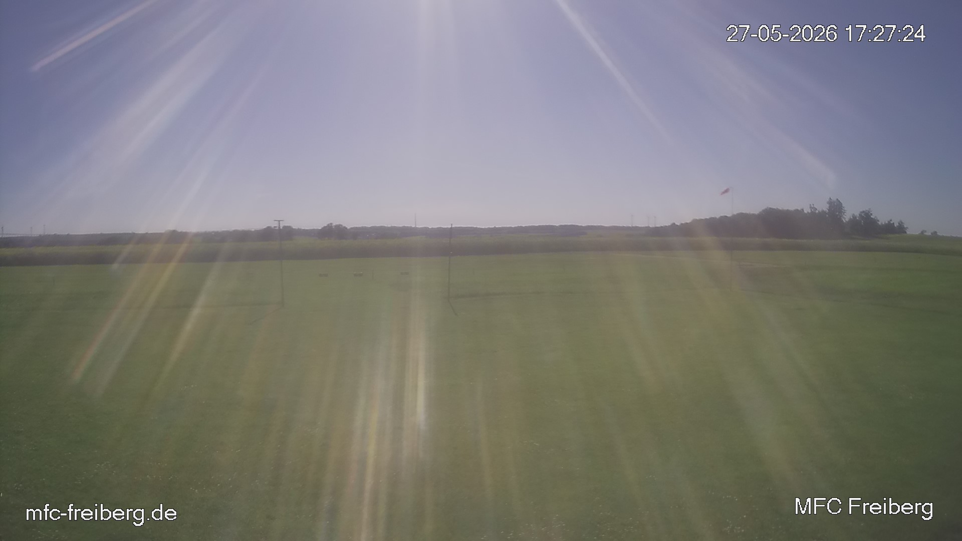 MFC Freiberg Flugplatz Webcam mfc-freiberg-flugplatz-webcam-2026-05-27-17-30.jpg Webcam vom Flugplatz Weissenborn Modellflugsportverein Freiberg