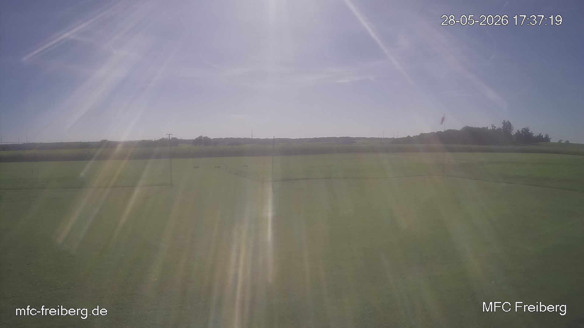 MFC Freiberg Flugplatz Webcam mfc-freiberg-flugplatz-webcam-2026-05-28-17-39.jpg Webcam vom Flugplatz Weissenborn Modellflugsportverein Freiberg