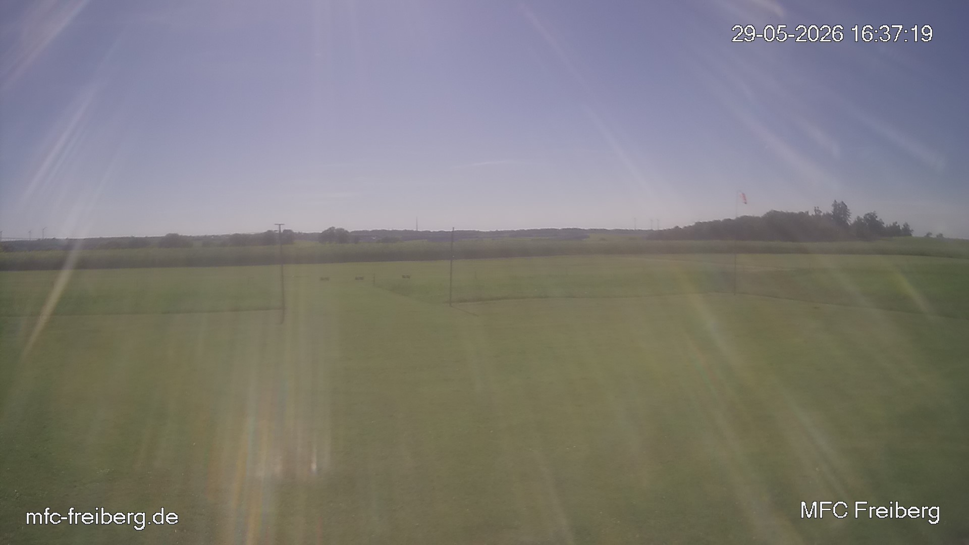 MFC Freiberg Flugplatz Webcam mfc-freiberg-flugplatz-webcam-2026-05-29-16-39.jpg Webcam vom Flugplatz Weissenborn Modellflugsportverein Freiberg