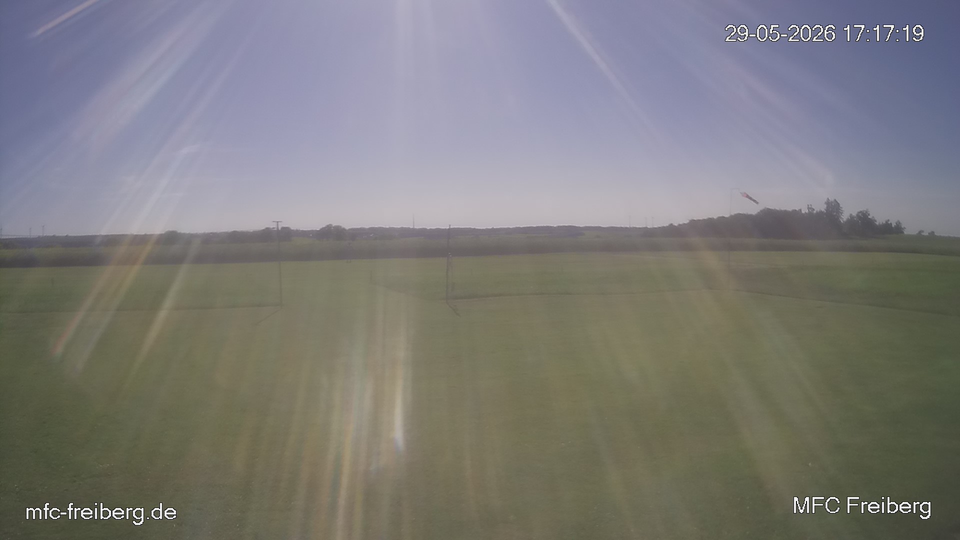 MFC Freiberg Flugplatz Webcam mfc-freiberg-flugplatz-webcam-2026-05-29-17-18.jpg Webcam vom Flugplatz Weissenborn Modellflugsportverein Freiberg