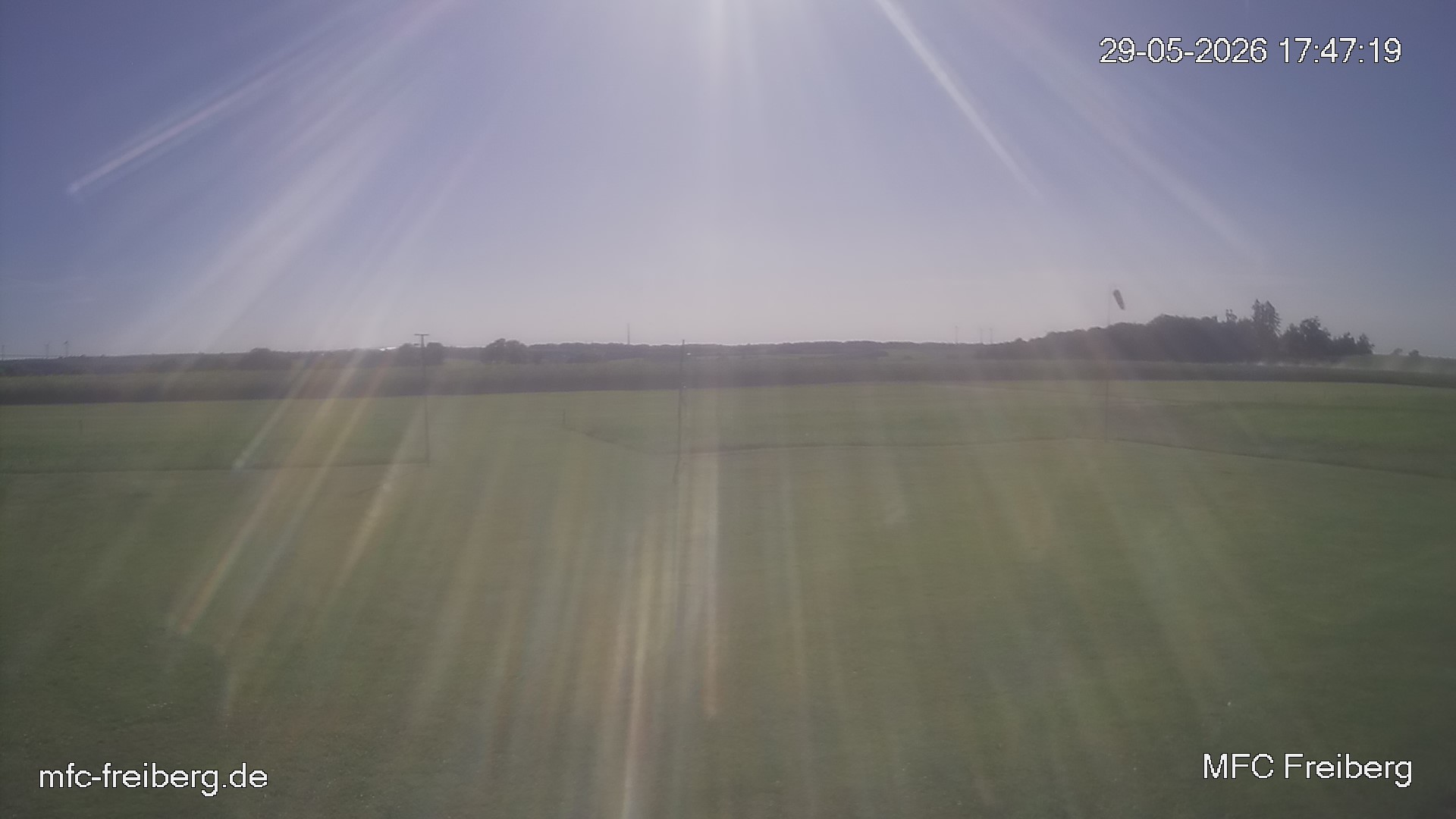 MFC Freiberg Flugplatz Webcam mfc-freiberg-flugplatz-webcam-2026-05-29-17-48.jpg Webcam vom Flugplatz Weissenborn Modellflugsportverein Freiberg