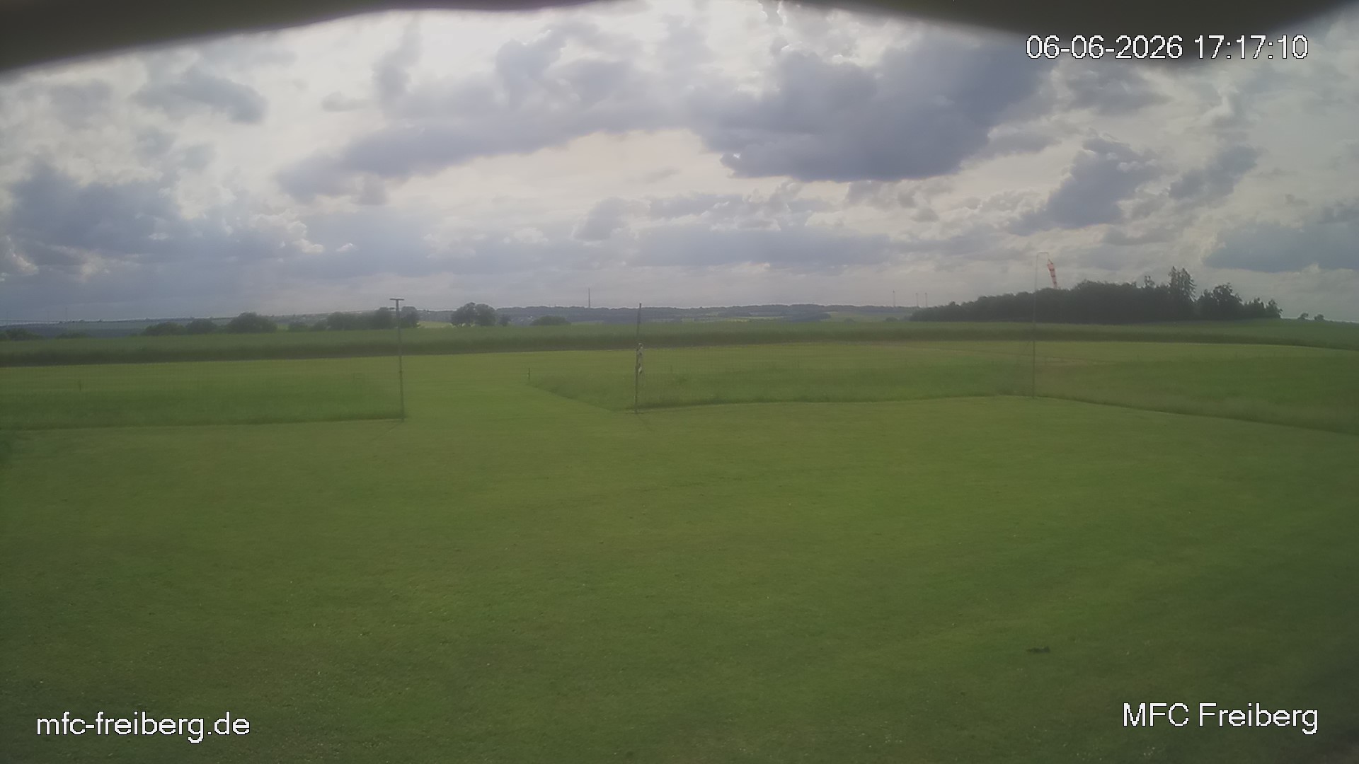 MFC Freiberg Flugplatz Webcam mfc-freiberg-flugplatz-webcam-2026-06-06-17-18.jpg Webcam vom Flugplatz Weissenborn Modellflugsportverein Freiberg