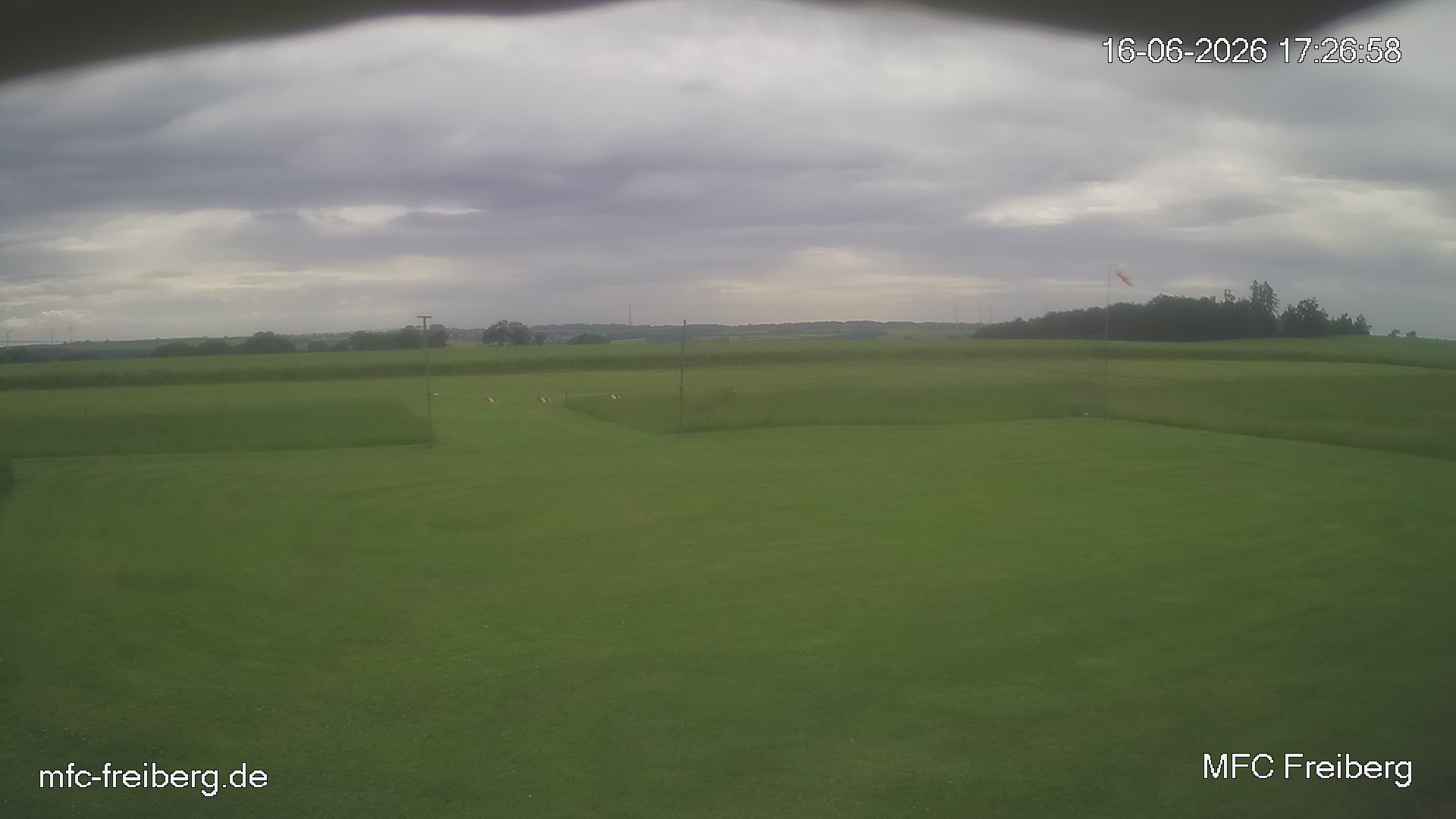 MFC Freiberg Flugplatz Webcam mfc-freiberg-flugplatz-webcam-2026-06-16-17-27.jpg Webcam vom Flugplatz Weissenborn Modellflugsportverein Freiberg