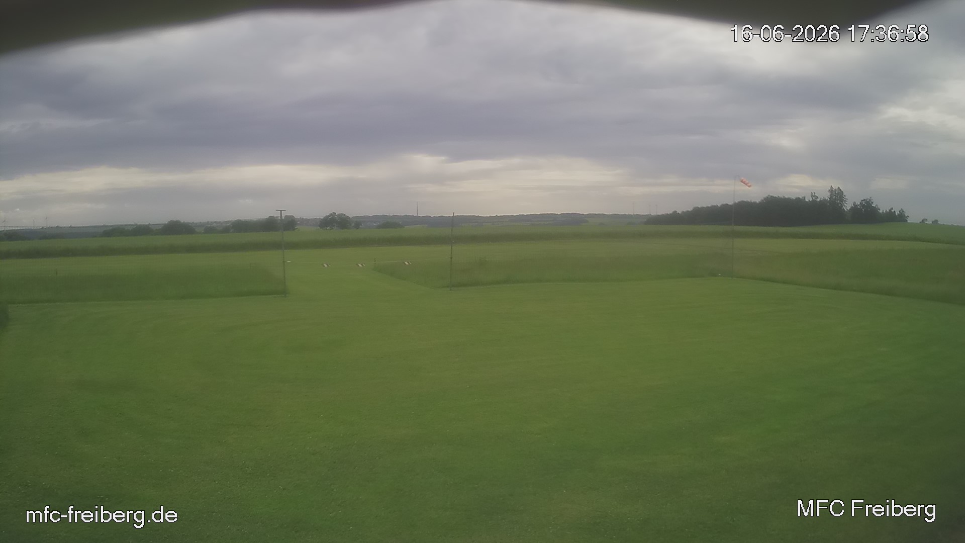MFC Freiberg Flugplatz Webcam mfc-freiberg-flugplatz-webcam-2026-06-16-17-39.jpg Webcam vom Flugplatz Weissenborn Modellflugsportverein Freiberg