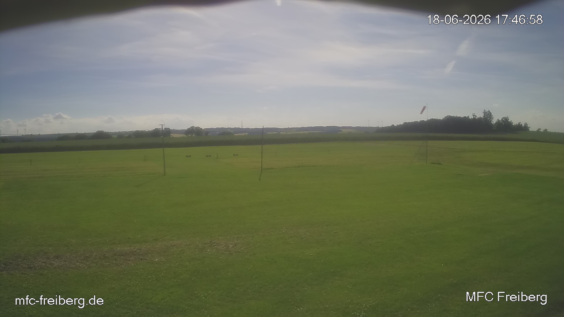 MFC Freiberg Flugplatz Webcam mfc-freiberg-flugplatz-webcam-2026-06-18-17-48.jpg Webcam vom Flugplatz Weissenborn Modellflugsportverein Freiberg