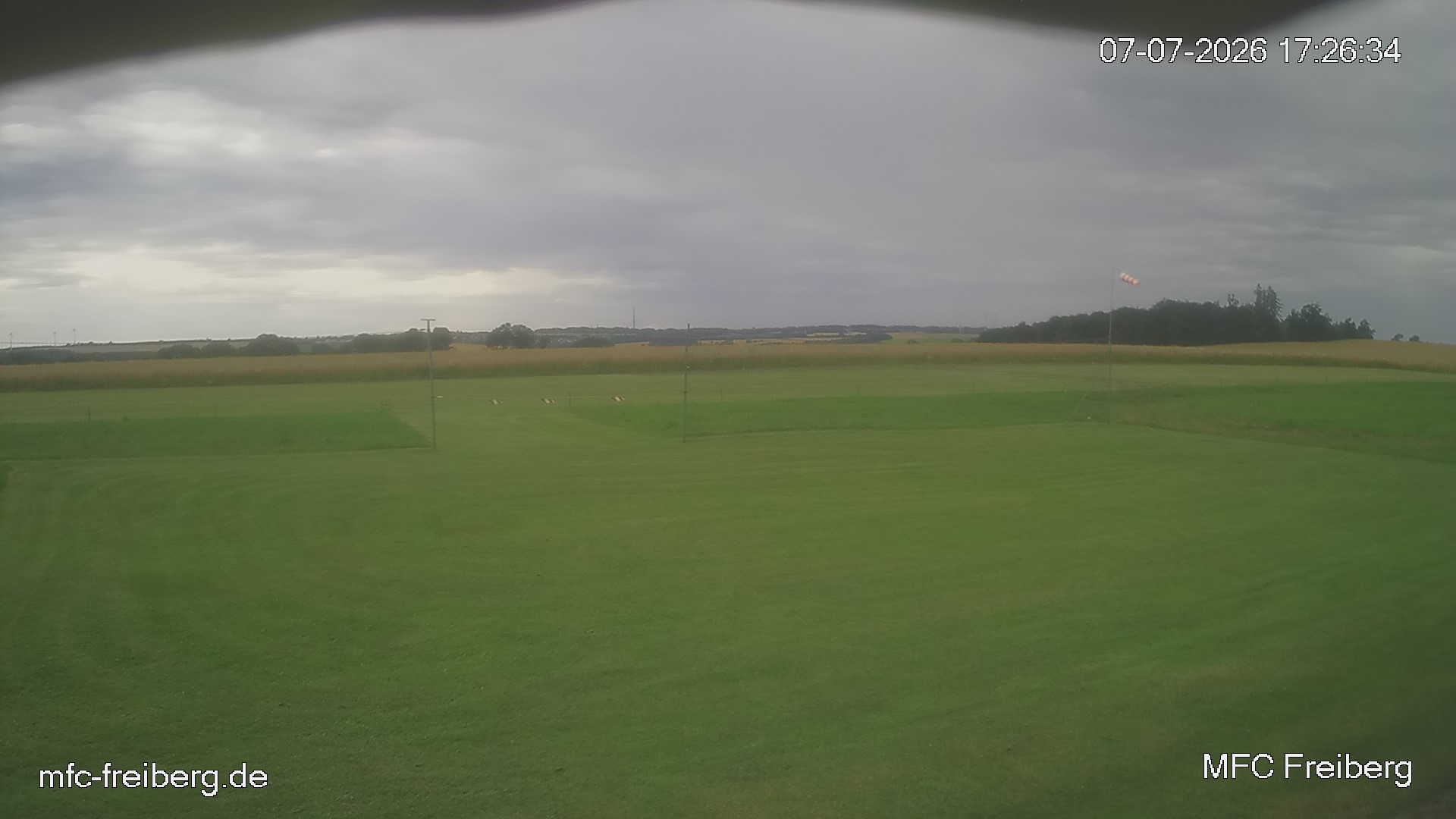 MFC Freiberg Flugplatz Webcam mfc-freiberg-flugplatz-webcam-2026-07-07-17-27.jpg Webcam vom Flugplatz Weissenborn Modellflugsportverein Freiberg