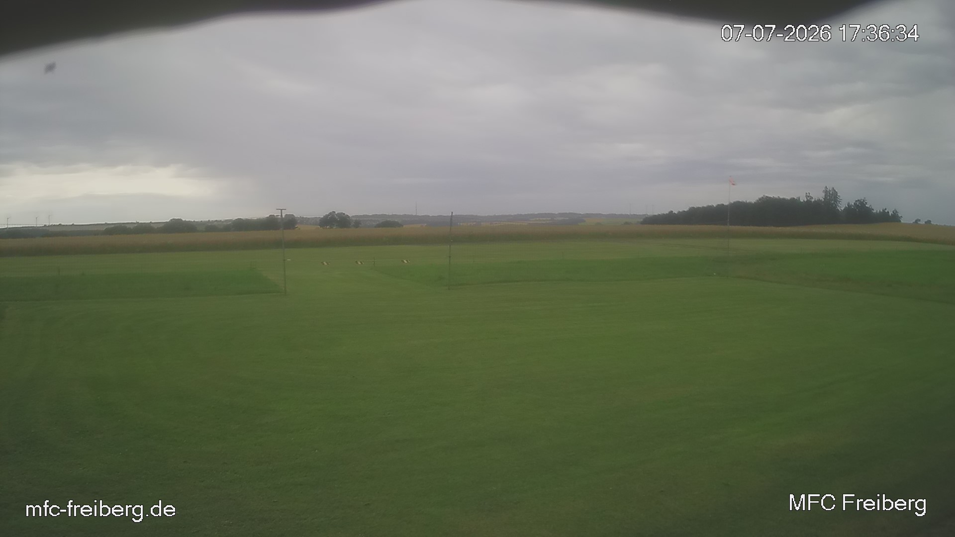 MFC Freiberg Flugplatz Webcam mfc-freiberg-flugplatz-webcam-2026-07-07-17-39.jpg Webcam vom Flugplatz Weissenborn Modellflugsportverein Freiberg