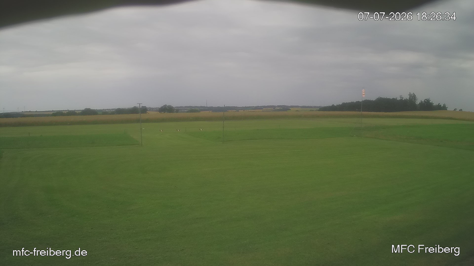 MFC Freiberg Flugplatz Webcam mfc-freiberg-flugplatz-webcam-2026-07-07-18-27.jpg Webcam vom Flugplatz Weissenborn Modellflugsportverein Freiberg