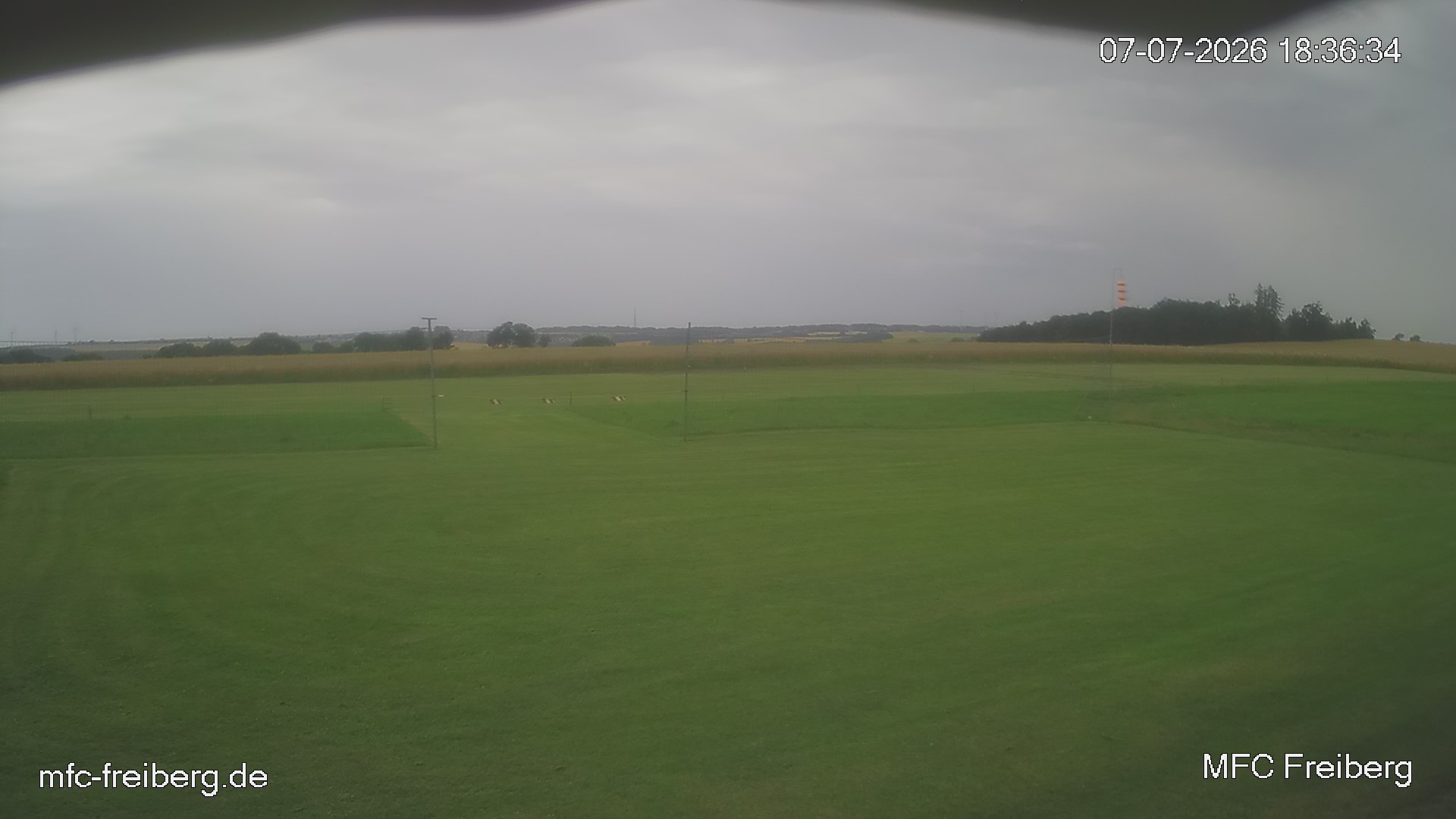 MFC Freiberg Flugplatz Webcam mfc-freiberg-flugplatz-webcam-2026-07-07-18-39.jpg Webcam vom Flugplatz Weissenborn Modellflugsportverein Freiberg
