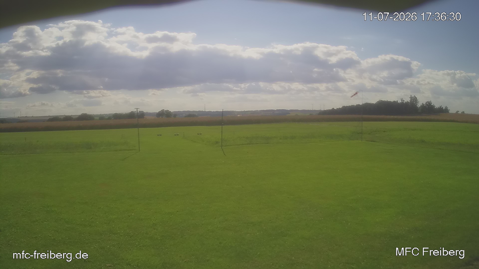 MFC Freiberg Flugplatz Webcam mfc-freiberg-flugplatz-webcam-2026-07-11-17-39.jpg Webcam vom Flugplatz Weissenborn Modellflugsportverein Freiberg