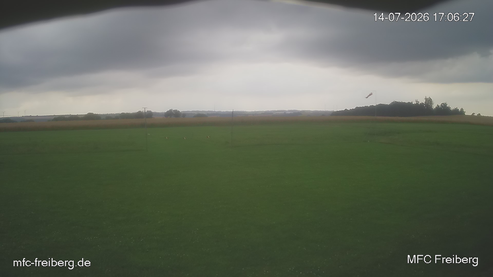 MFC Freiberg Flugplatz Webcam mfc-freiberg-flugplatz-webcam-2026-07-14-17-09.jpg Webcam vom Flugplatz Weissenborn Modellflugsportverein Freiberg