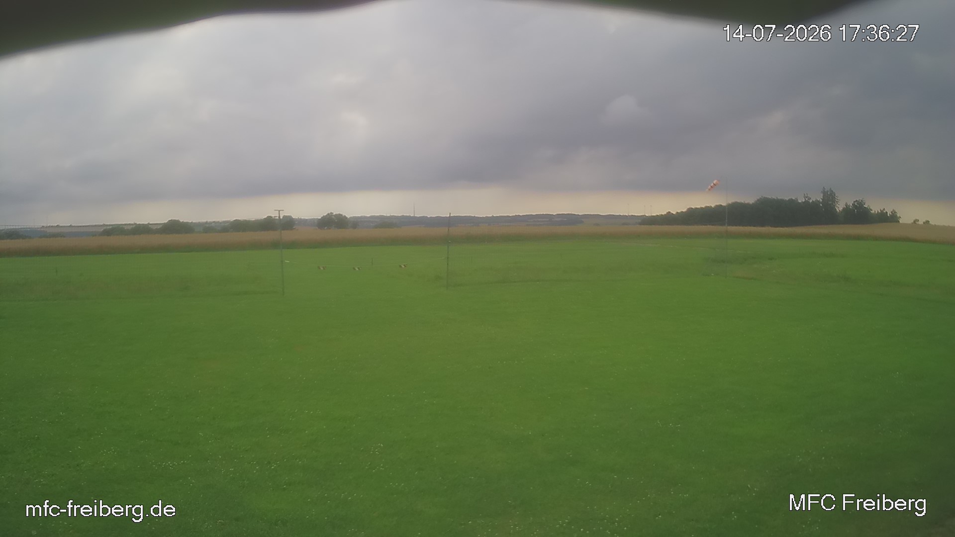 MFC Freiberg Flugplatz Webcam mfc-freiberg-flugplatz-webcam-2026-07-14-17-39.jpg Webcam vom Flugplatz Weissenborn Modellflugsportverein Freiberg