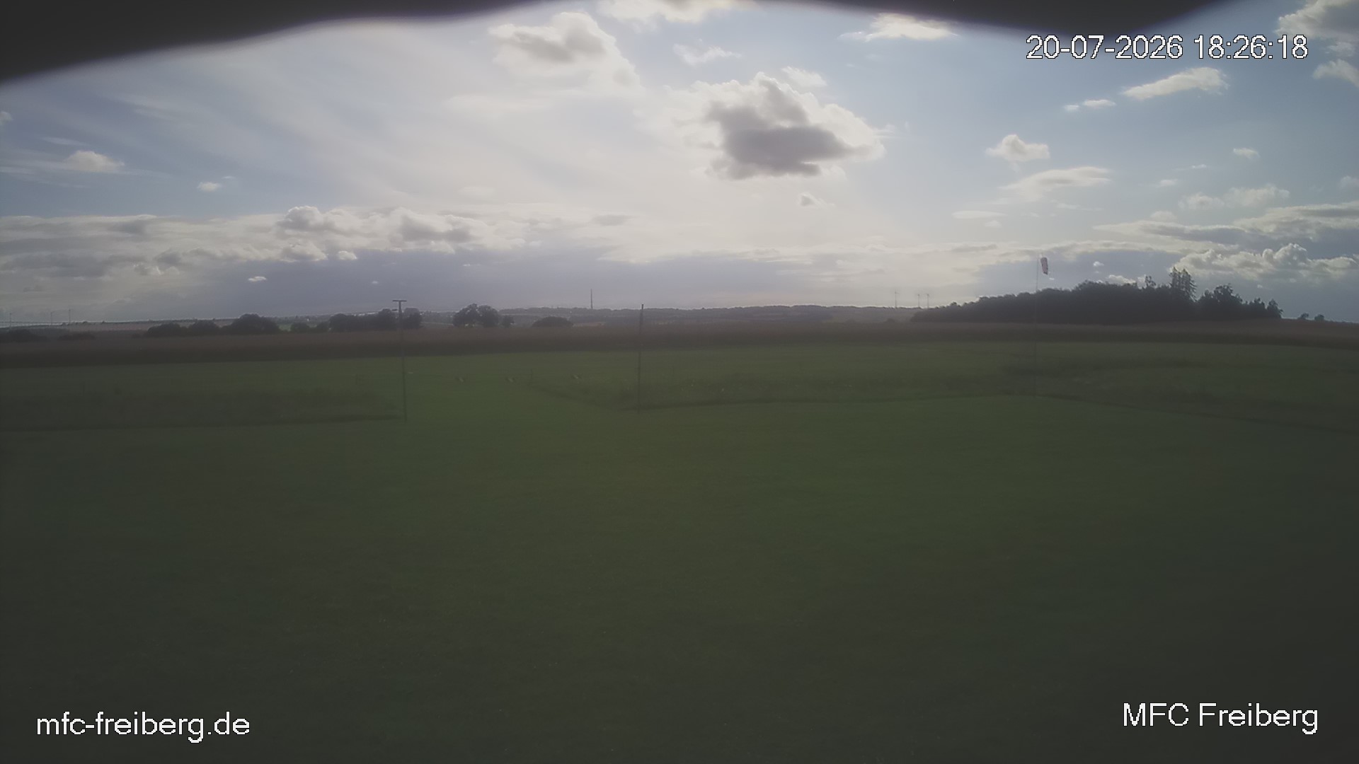 MFC Freiberg Flugplatz Webcam mfc-freiberg-flugplatz-webcam-2026-07-20-18-27.jpg Webcam vom Flugplatz Weissenborn Modellflugsportverein Freiberg