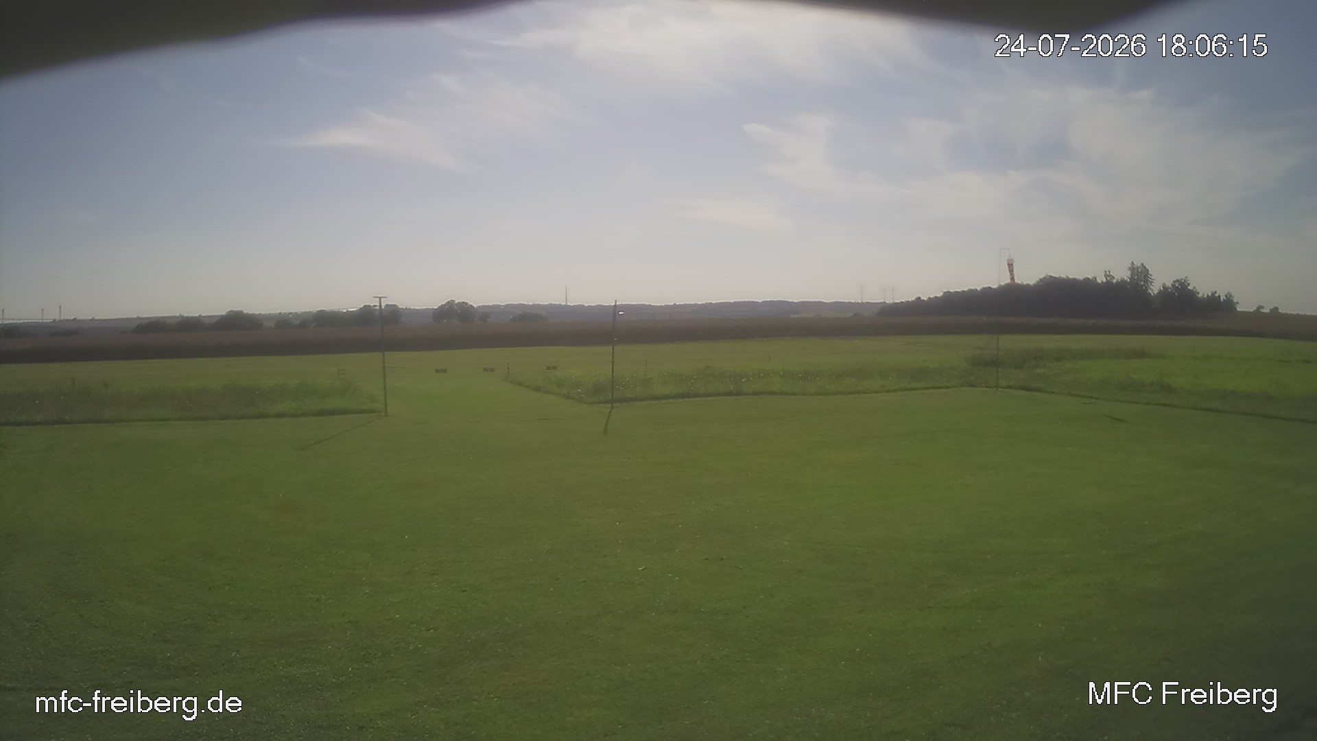 MFC Freiberg Flugplatz Webcam mfc-freiberg-flugplatz-webcam-2026-07-24-18-09.jpg Webcam vom Flugplatz Weissenborn Modellflugsportverein Freiberg