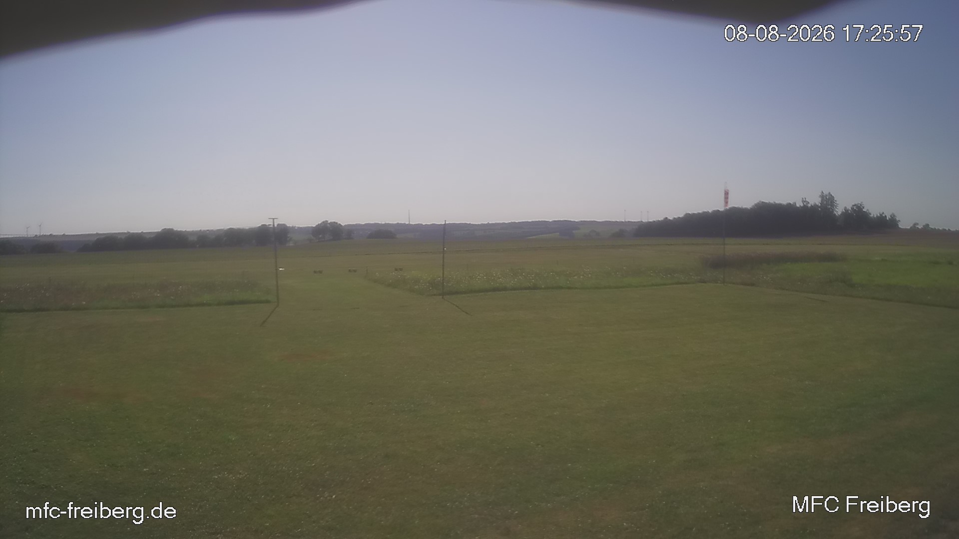 MFC Freiberg Flugplatz Webcam mfc-freiberg-flugplatz-webcam-2026-08-08-17-27.jpg Webcam vom Flugplatz Weissenborn Modellflugsportverein Freiberg