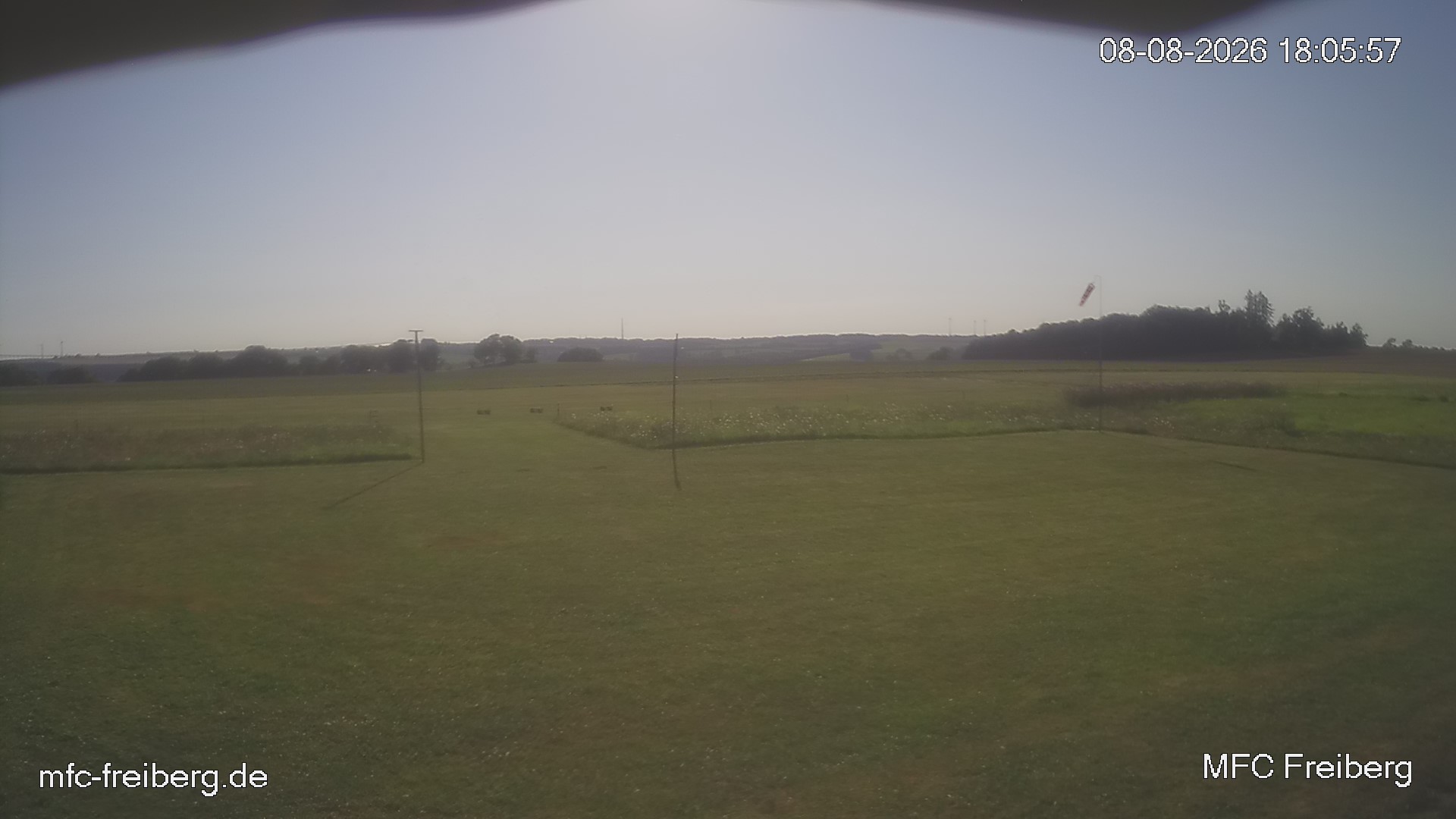 MFC Freiberg Flugplatz Webcam mfc-freiberg-flugplatz-webcam-2026-08-08-18-06.jpg Webcam vom Flugplatz Weissenborn Modellflugsportverein Freiberg