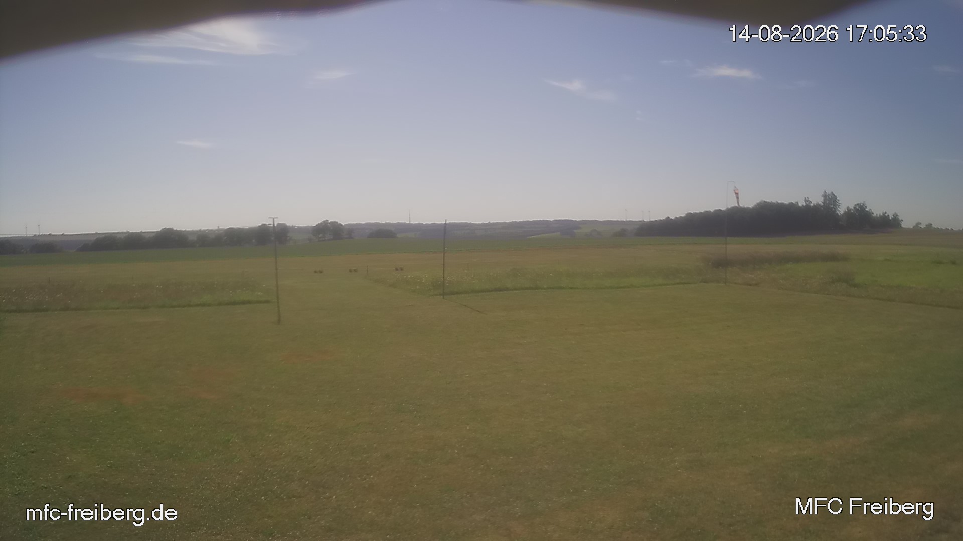 MFC Freiberg Flugplatz Webcam mfc-freiberg-flugplatz-webcam-2026-08-14-17-06.jpg Webcam vom Flugplatz Weissenborn Modellflugsportverein Freiberg