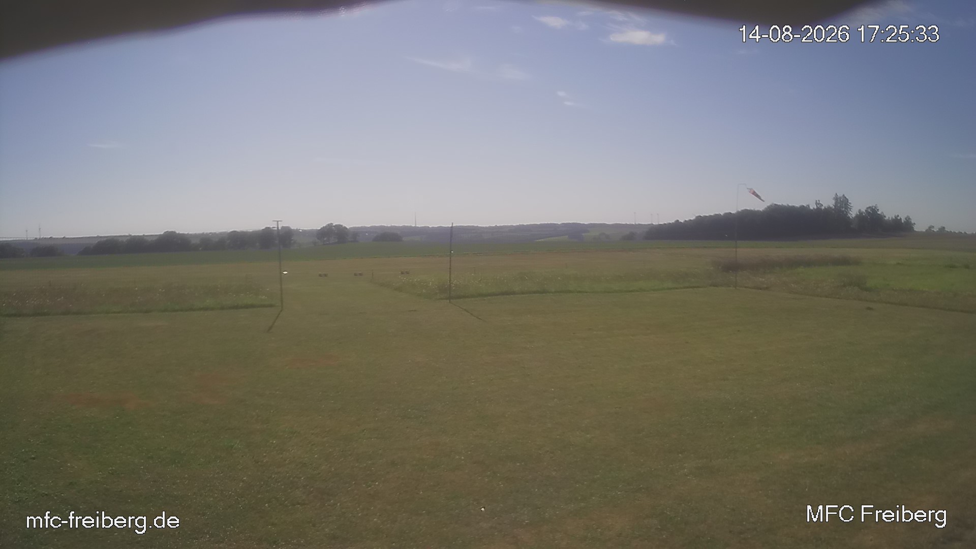 MFC Freiberg Flugplatz Webcam mfc-freiberg-flugplatz-webcam-2026-08-14-17-27.jpg Webcam vom Flugplatz Weissenborn Modellflugsportverein Freiberg