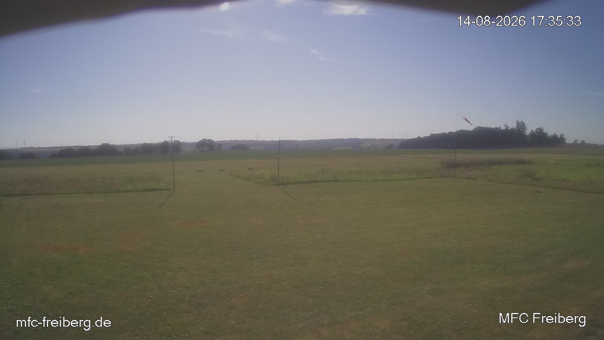 MFC Freiberg Flugplatz Webcam mfc-freiberg-flugplatz-webcam-2026-08-14-17-36.jpg Webcam vom Flugplatz Weissenborn Modellflugsportverein Freiberg