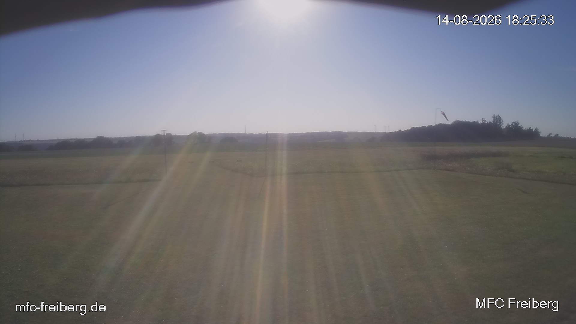 MFC Freiberg Flugplatz Webcam mfc-freiberg-flugplatz-webcam-2026-08-14-18-27.jpg Webcam vom Flugplatz Weissenborn Modellflugsportverein Freiberg