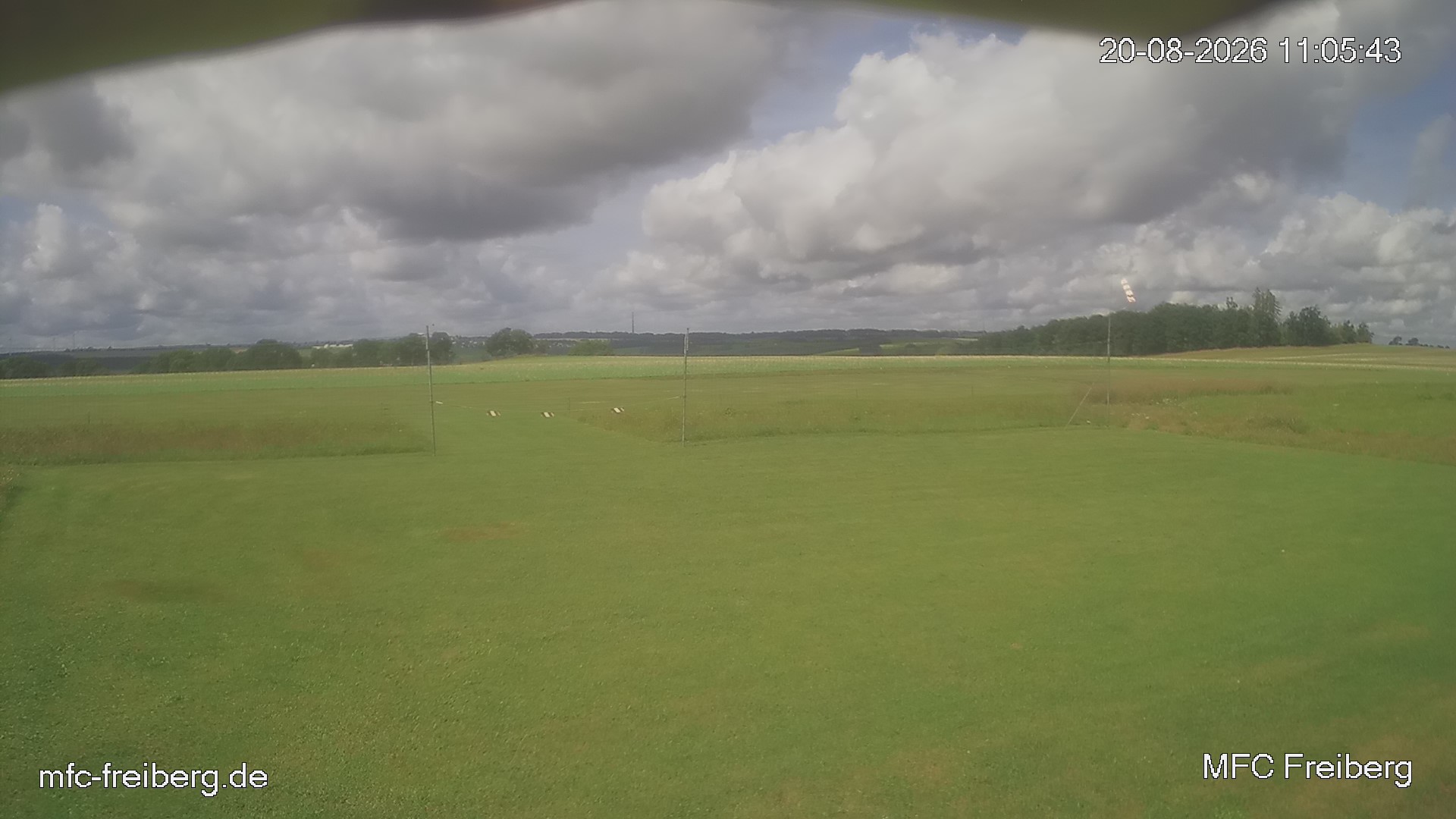 MFC Freiberg Flugplatz Webcam mfc-freiberg-flugplatz-webcam-2026-08-20-11-06.jpg Webcam vom Flugplatz Weissenborn Modellflugsportverein Freiberg