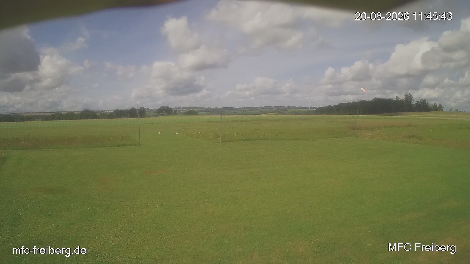 MFC Freiberg Flugplatz Webcam mfc-freiberg-flugplatz-webcam-2026-08-20-11-48.jpg Webcam vom Flugplatz Weissenborn Modellflugsportverein Freiberg