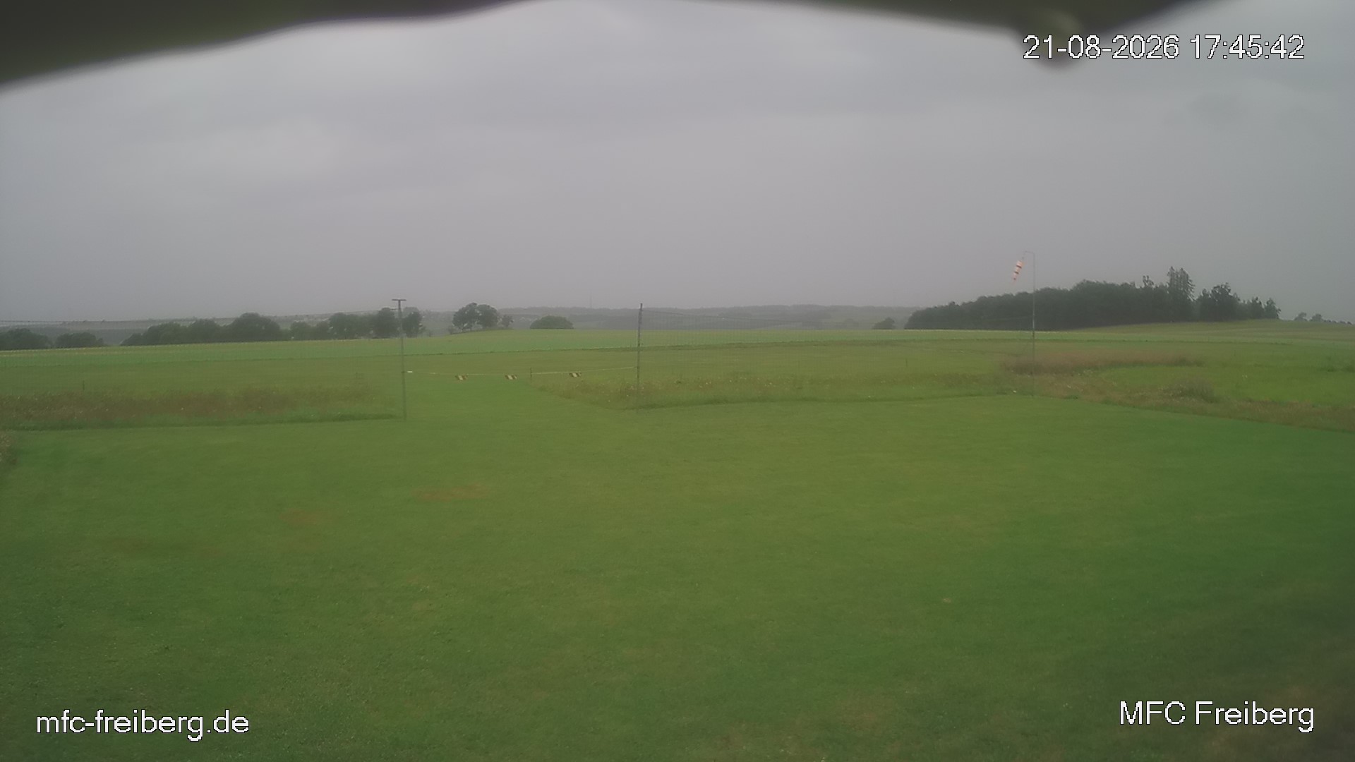MFC Freiberg Flugplatz Webcam mfc-freiberg-flugplatz-webcam-2026-08-21-17-48.jpg Webcam vom Flugplatz Weissenborn Modellflugsportverein Freiberg