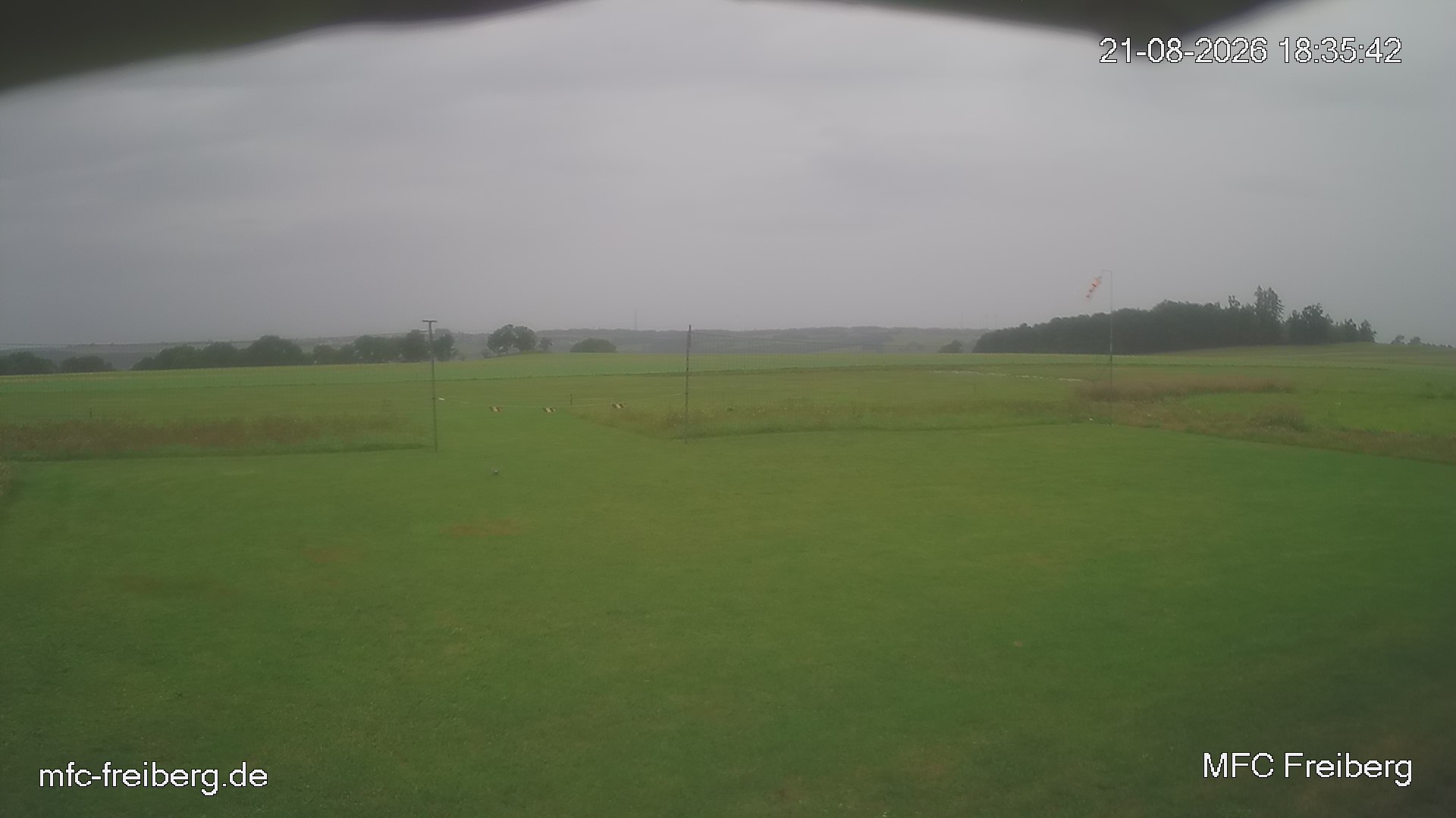 MFC Freiberg Flugplatz Webcam mfc-freiberg-flugplatz-webcam-2026-08-21-18-36.jpg Webcam vom Flugplatz Weissenborn Modellflugsportverein Freiberg