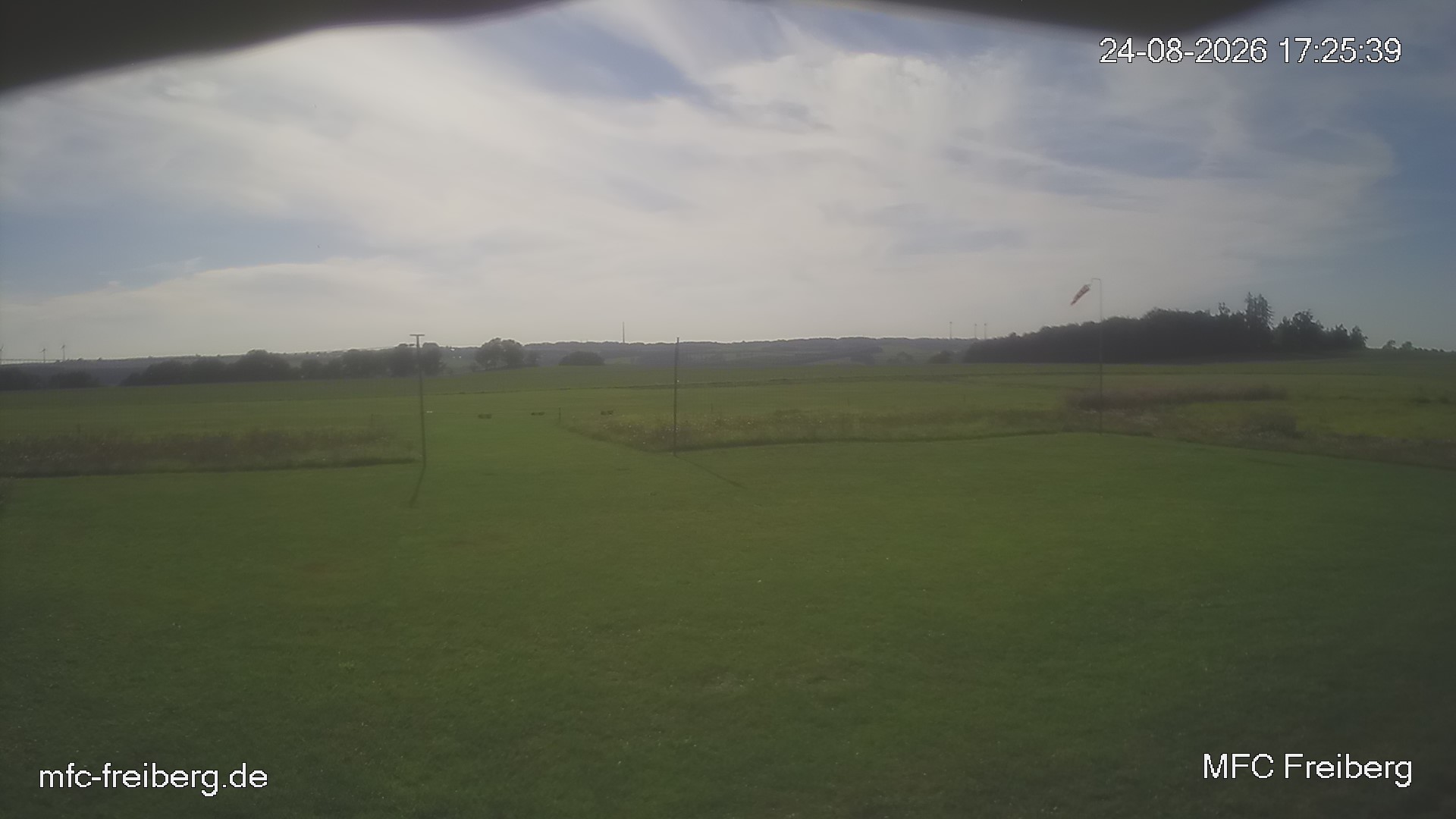 MFC Freiberg Flugplatz Webcam mfc-freiberg-flugplatz-webcam-2026-08-24-17-27.jpg Webcam vom Flugplatz Weissenborn Modellflugsportverein Freiberg