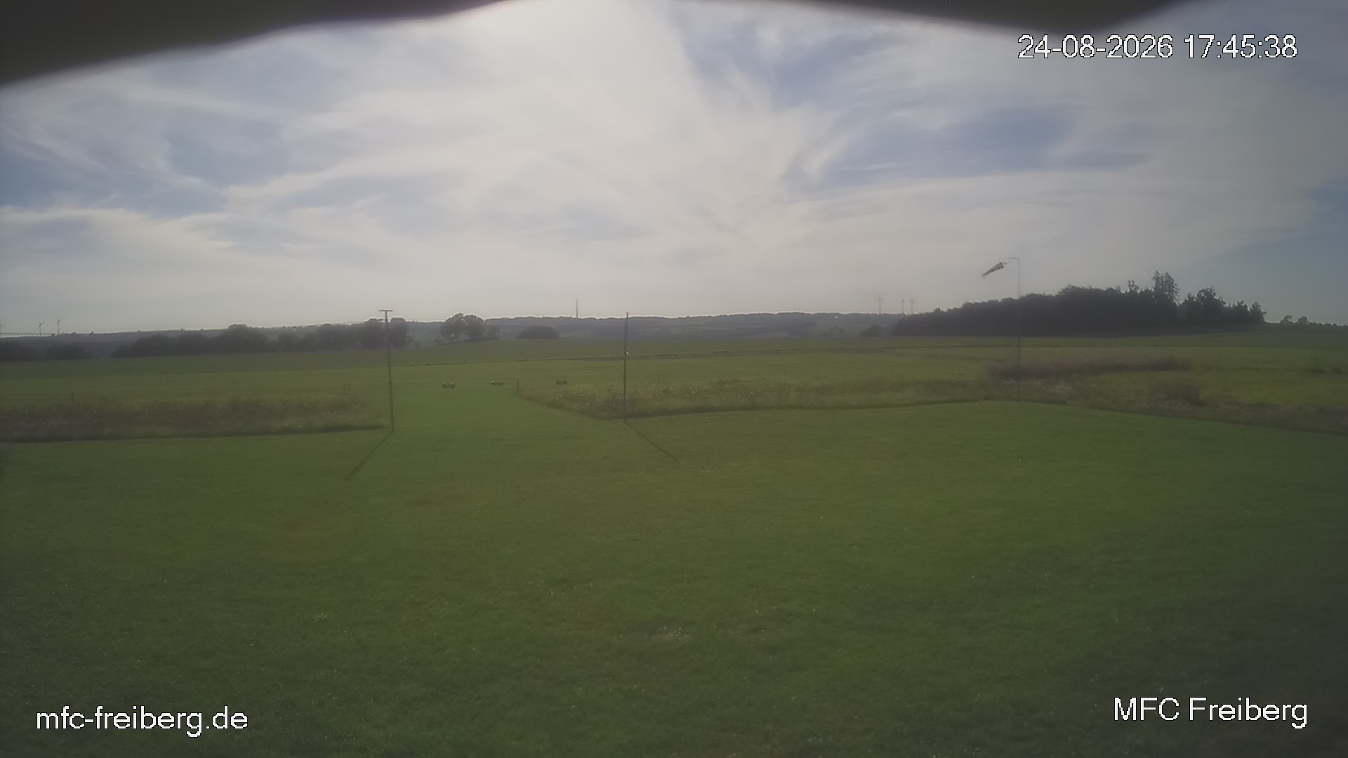 MFC Freiberg Flugplatz Webcam mfc-freiberg-flugplatz-webcam-2026-08-24-17-48.jpg Webcam vom Flugplatz Weissenborn Modellflugsportverein Freiberg